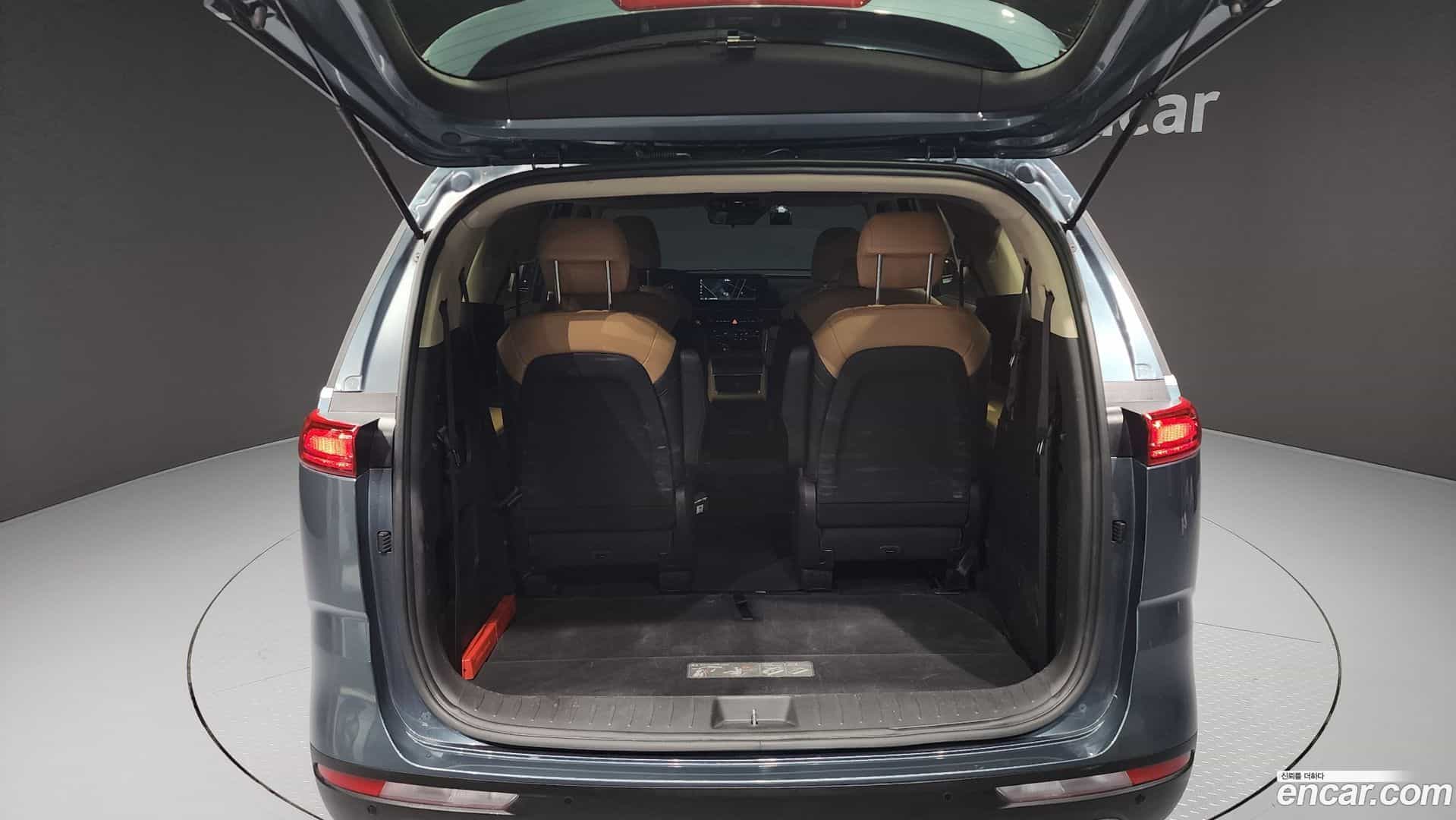 Canival Kia 2021.8-OPTION-024