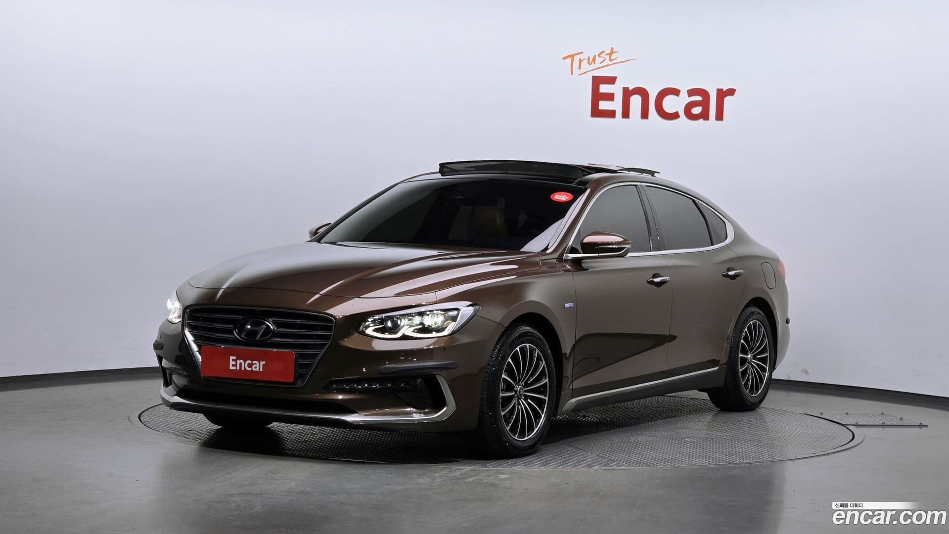Main__Slider__Photo:Grandeur Hyundai 2017.11-0
