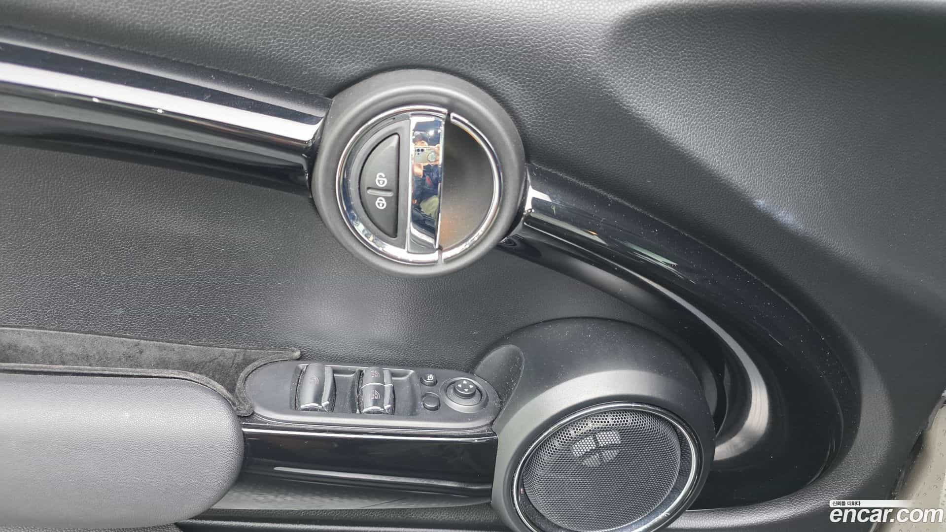 Cooper Convertible Mini 2020.5-OPTION-17