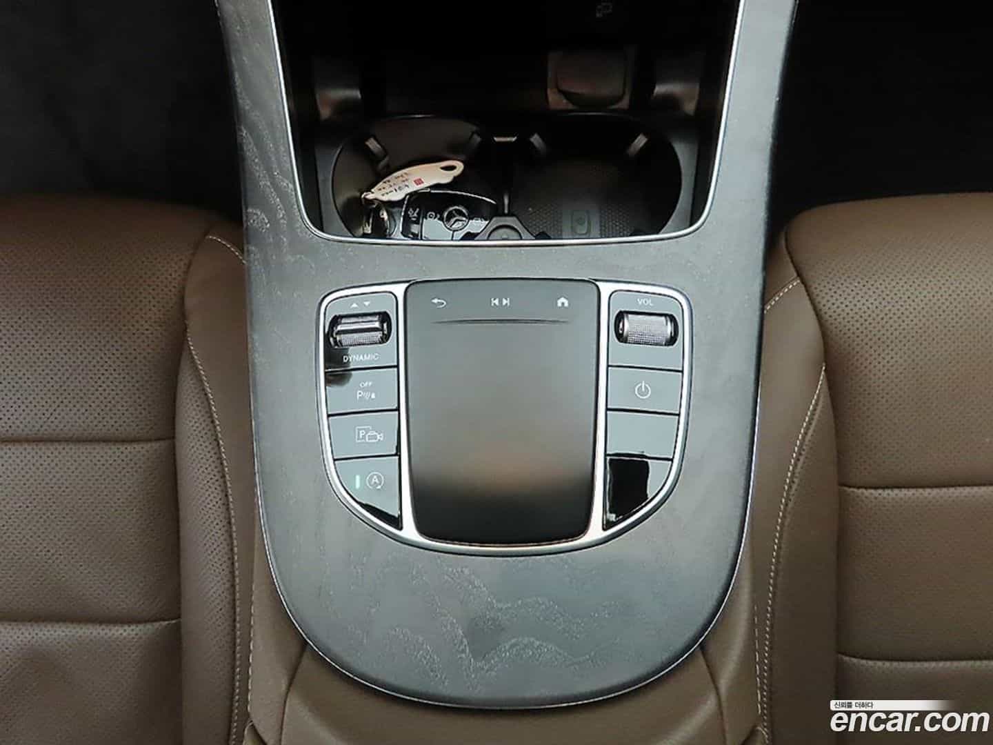 E-Class Mercedes-Benz 2022.5-INNER-9