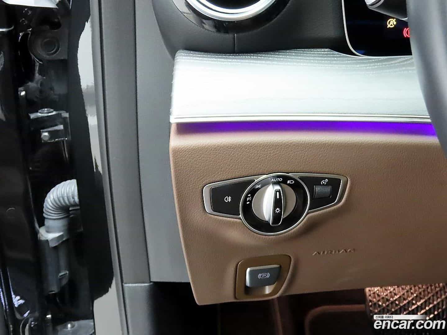 E-Class Mercedes-Benz 2022.5-OPTION-16