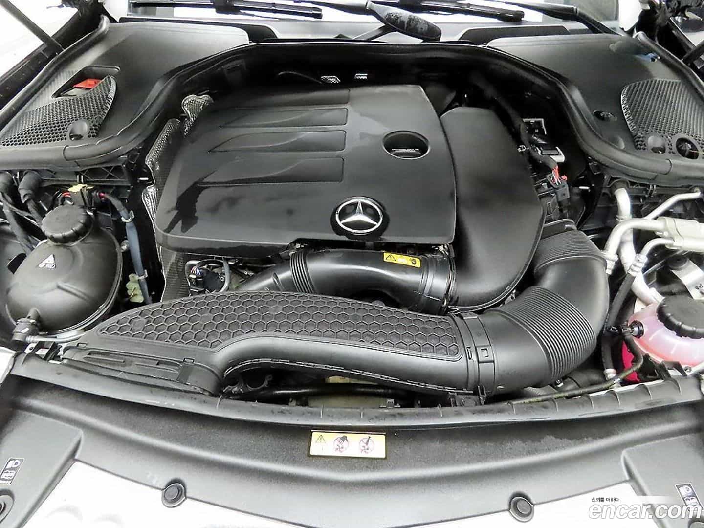 E-Class Mercedes-Benz 2022.5-OPTION-24