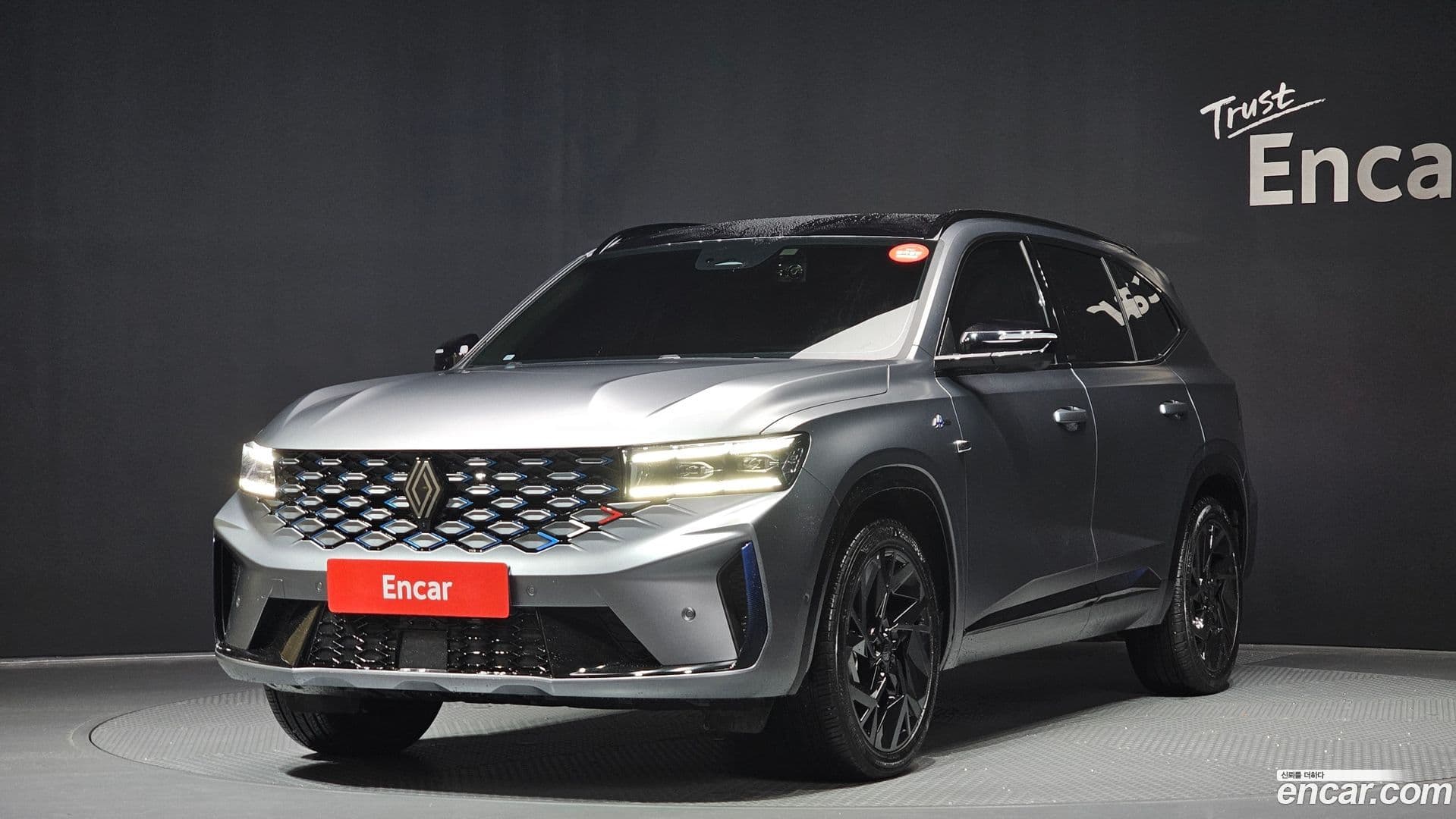 Main__Slider__Photo:Grand Koleos Renault Korea 2025.3-0