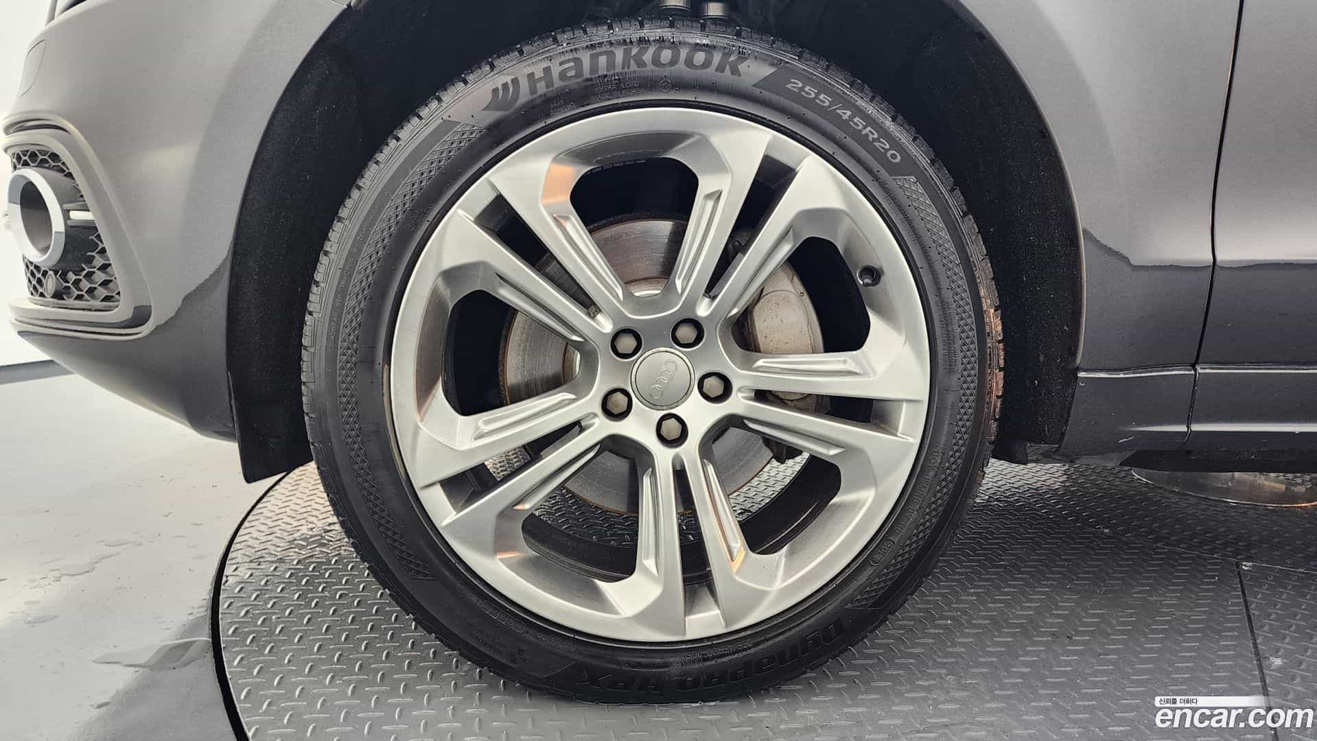 Q5 Audi 2015.10-OUTER-005
