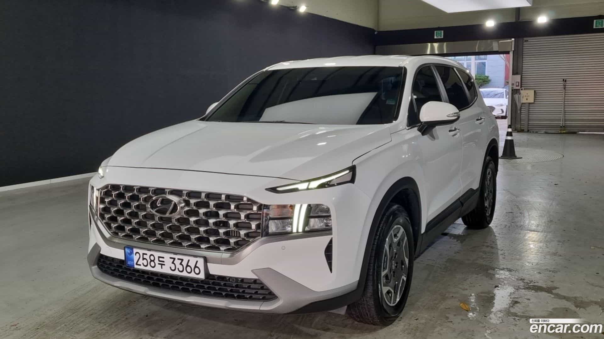 Santafe Hyundai 2022.9-OUTER-001