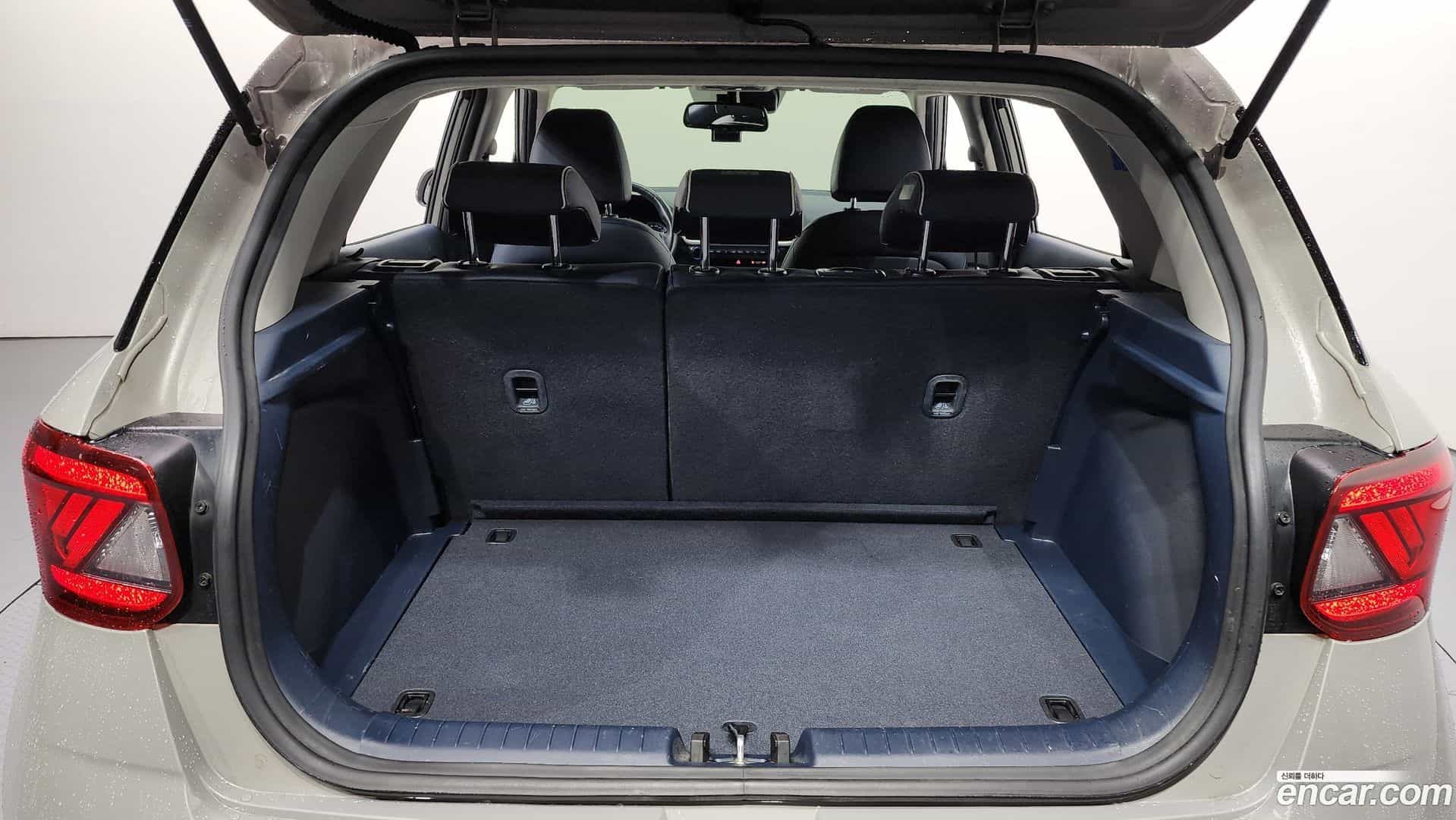 Venue Hyundai 2020.6-OPTION-024