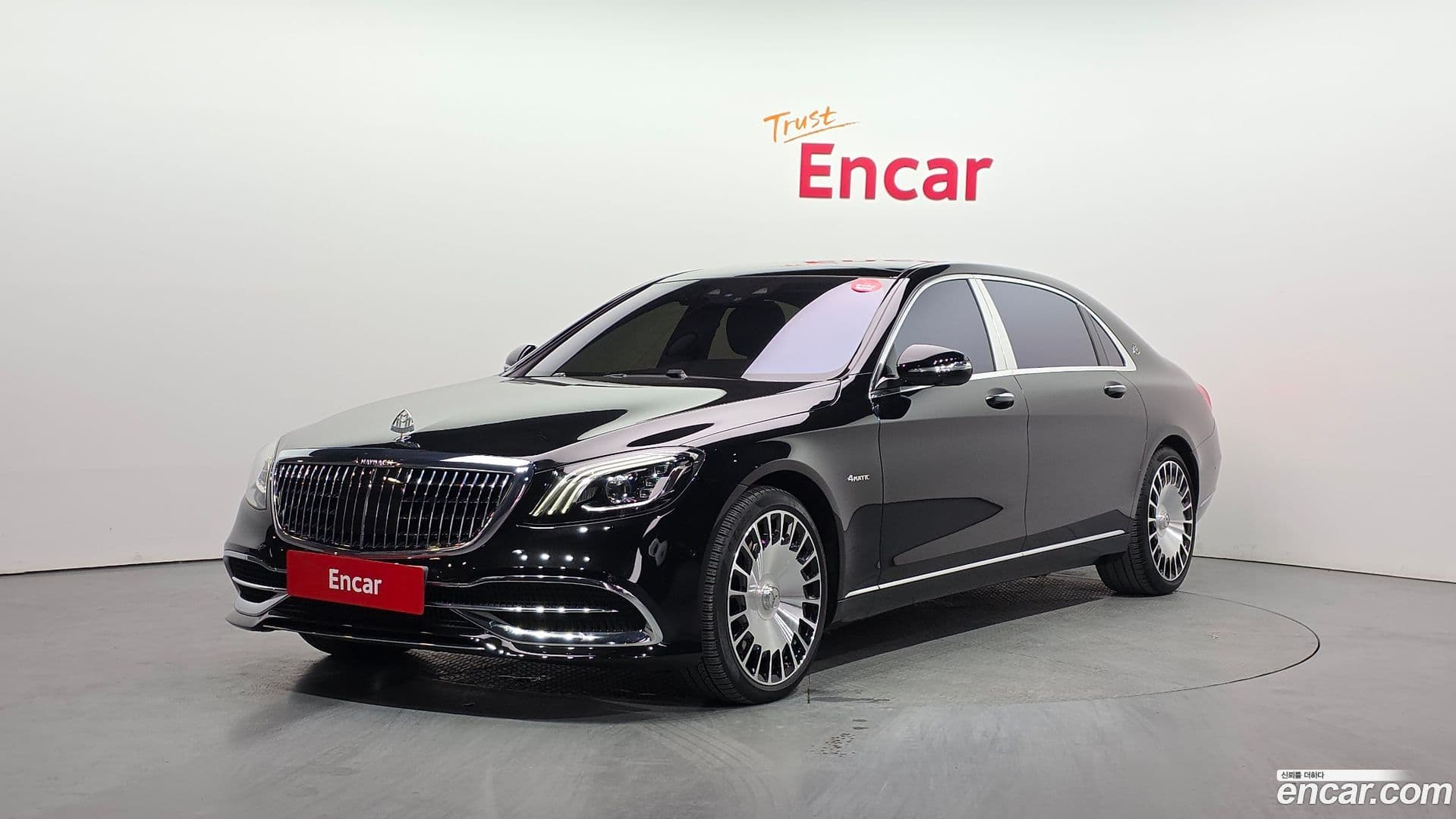 Main__Slider__Photo:S-Class Mercedes-Benz 2019.6-0