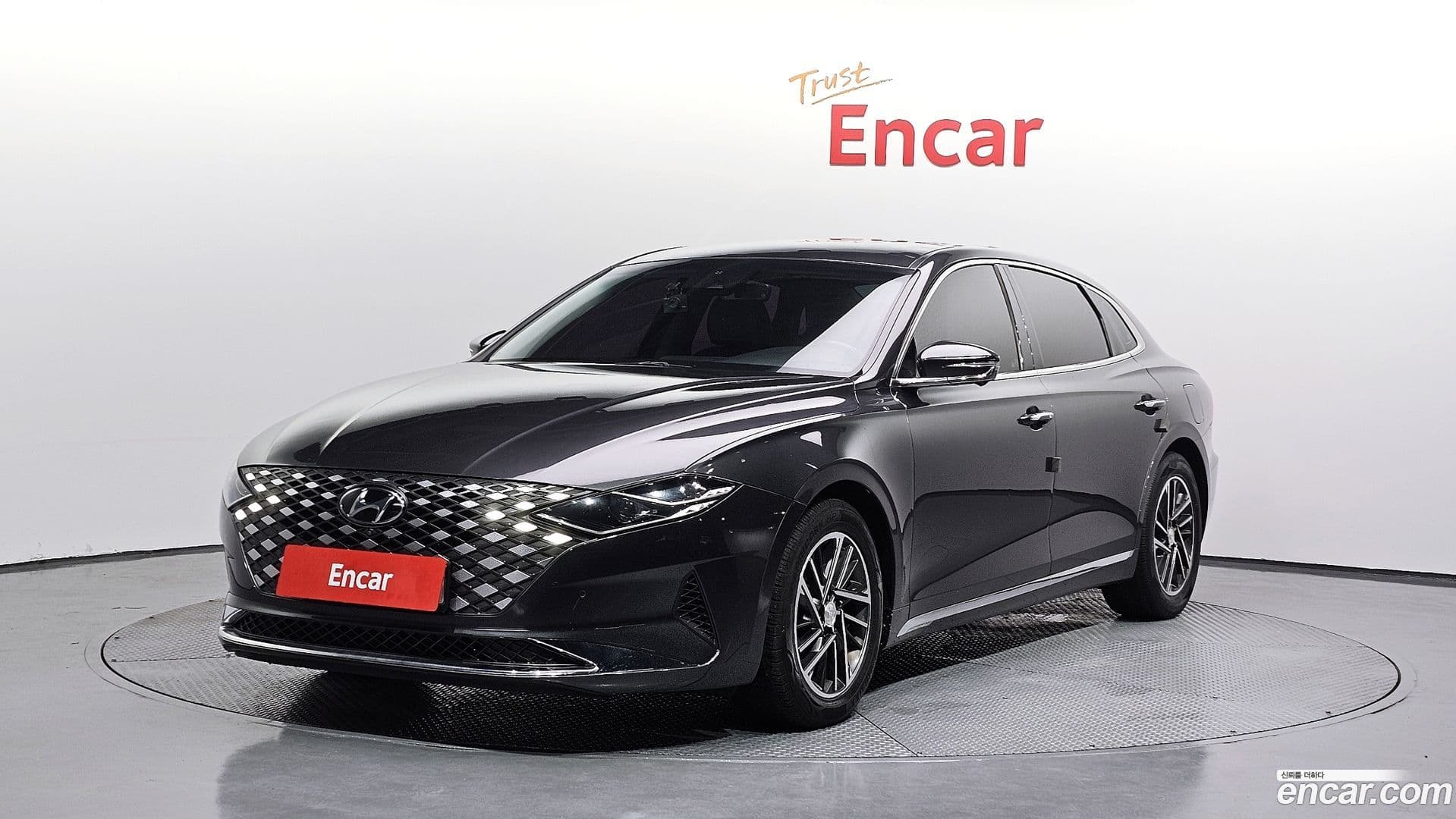 Main__Slider__Photo:Grandeur Hyundai 2020.0-0