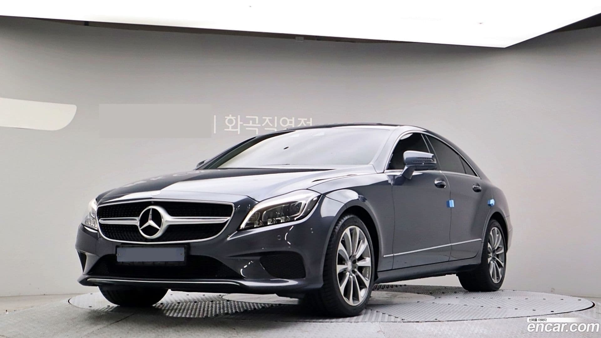 Main__Slider__Photo:CLS-Class Mercedes-Benz 2016.4-0