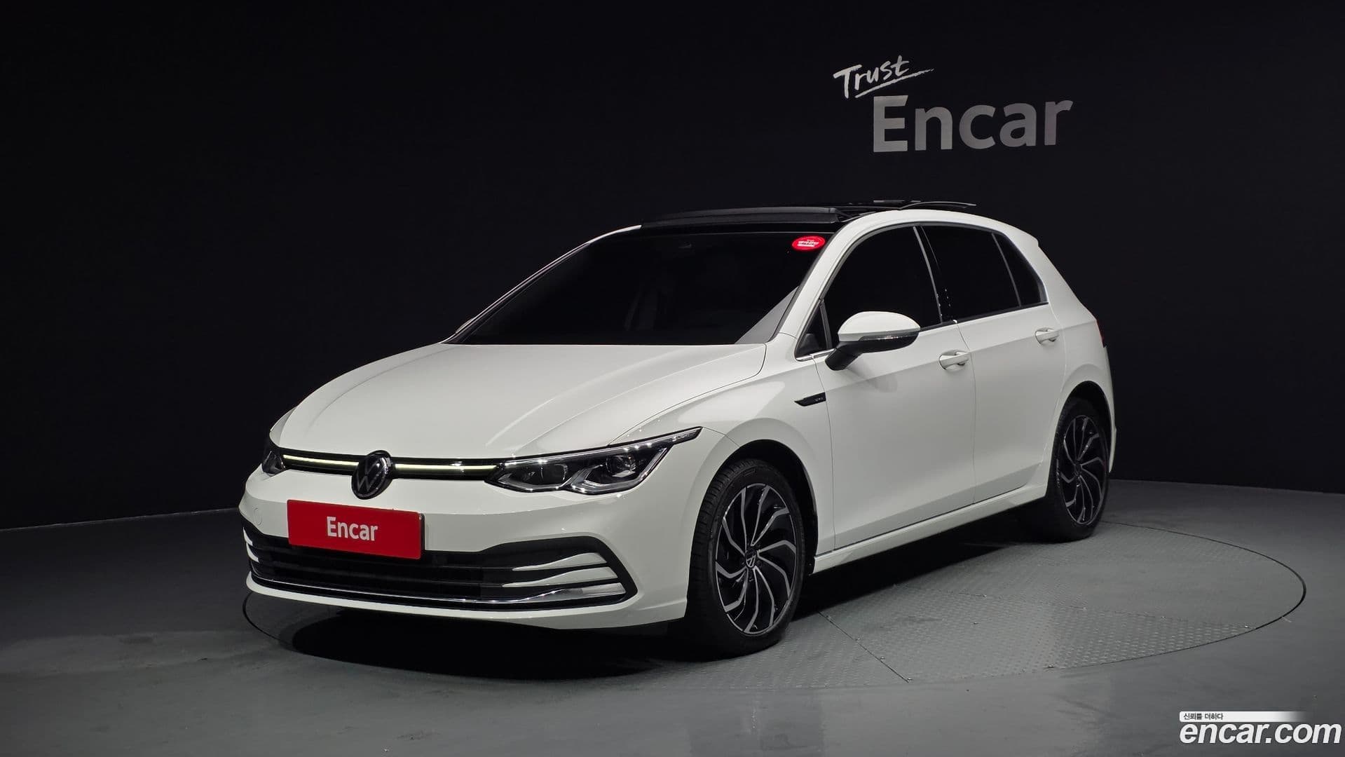 Main__Slider__Photo:Golf Volkswagen 2022.0-0