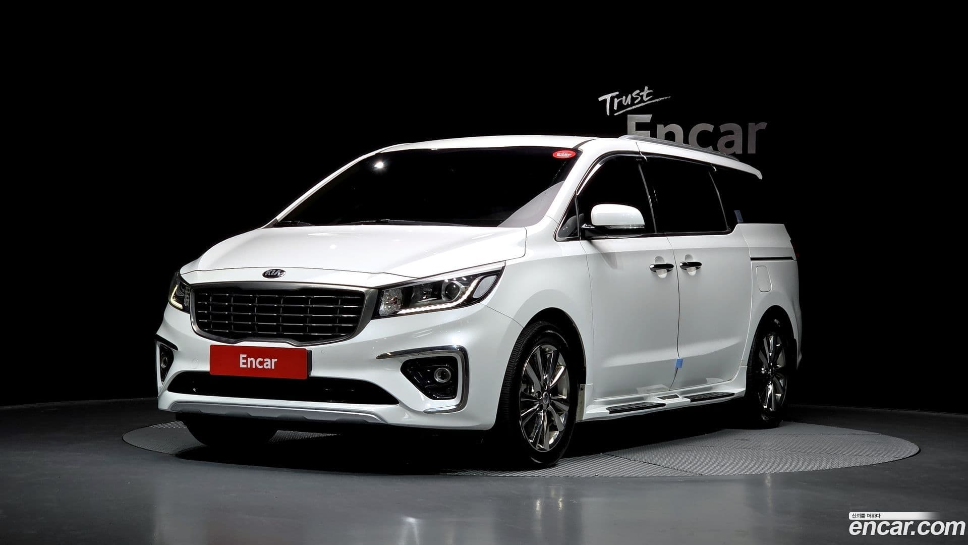 Main__Slider__Photo:Canival Kia 2020.5-0