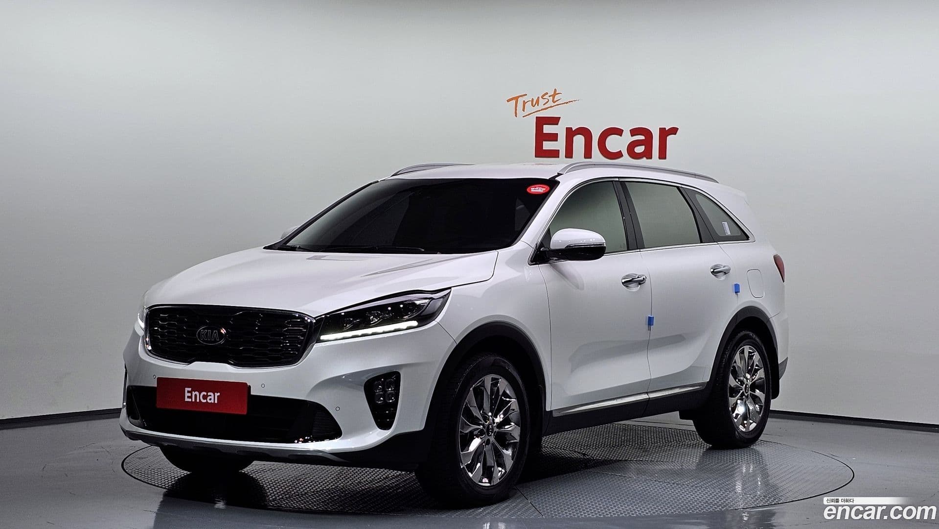 Main__Slider__Photo:Sorento Kia 2019.8-0
