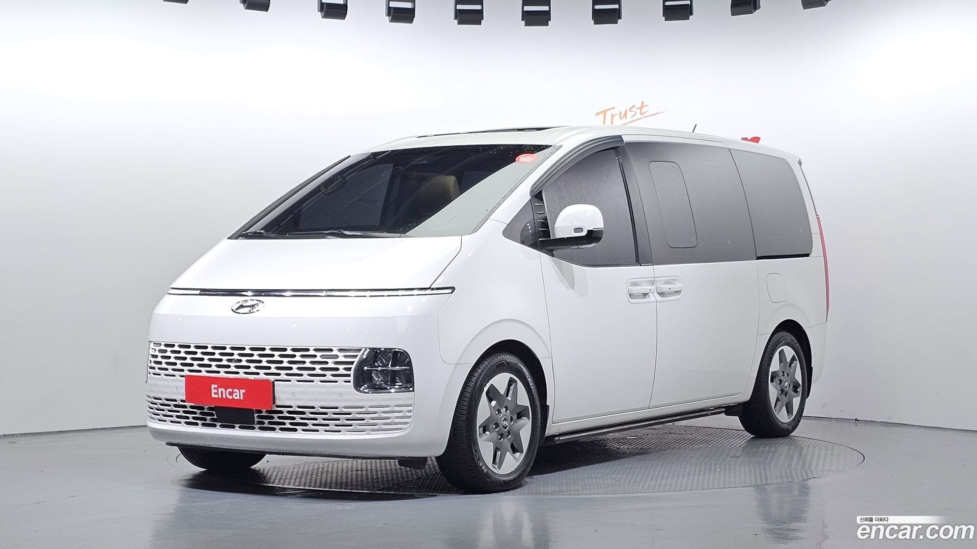 Main__Slider__Photo:Staria Hyundai 2023.1-0