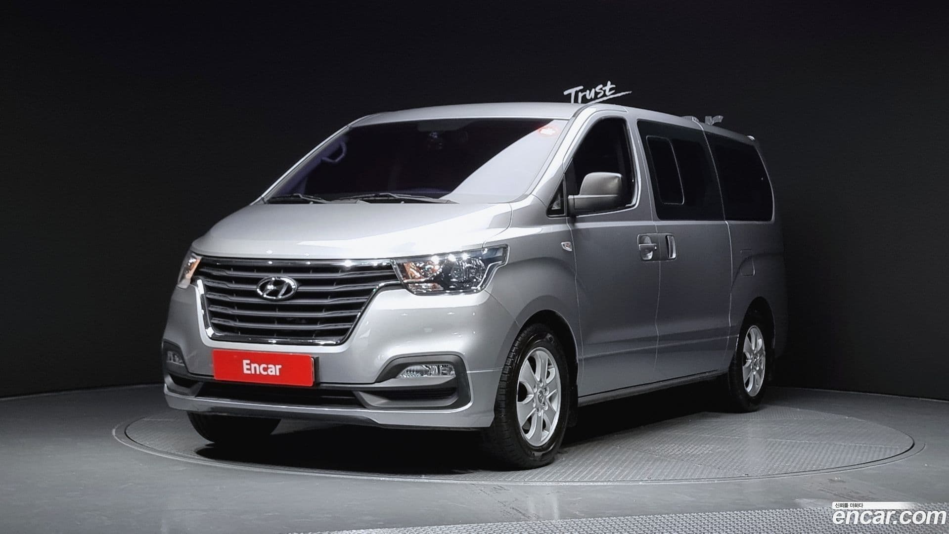 Main__Slider__Photo:Starex Hyundai 2018.10-0