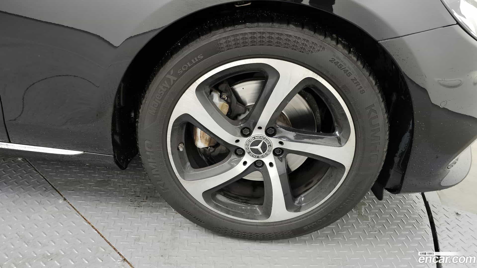 E-Class Mercedes-Benz 2019.11-OUTER-5