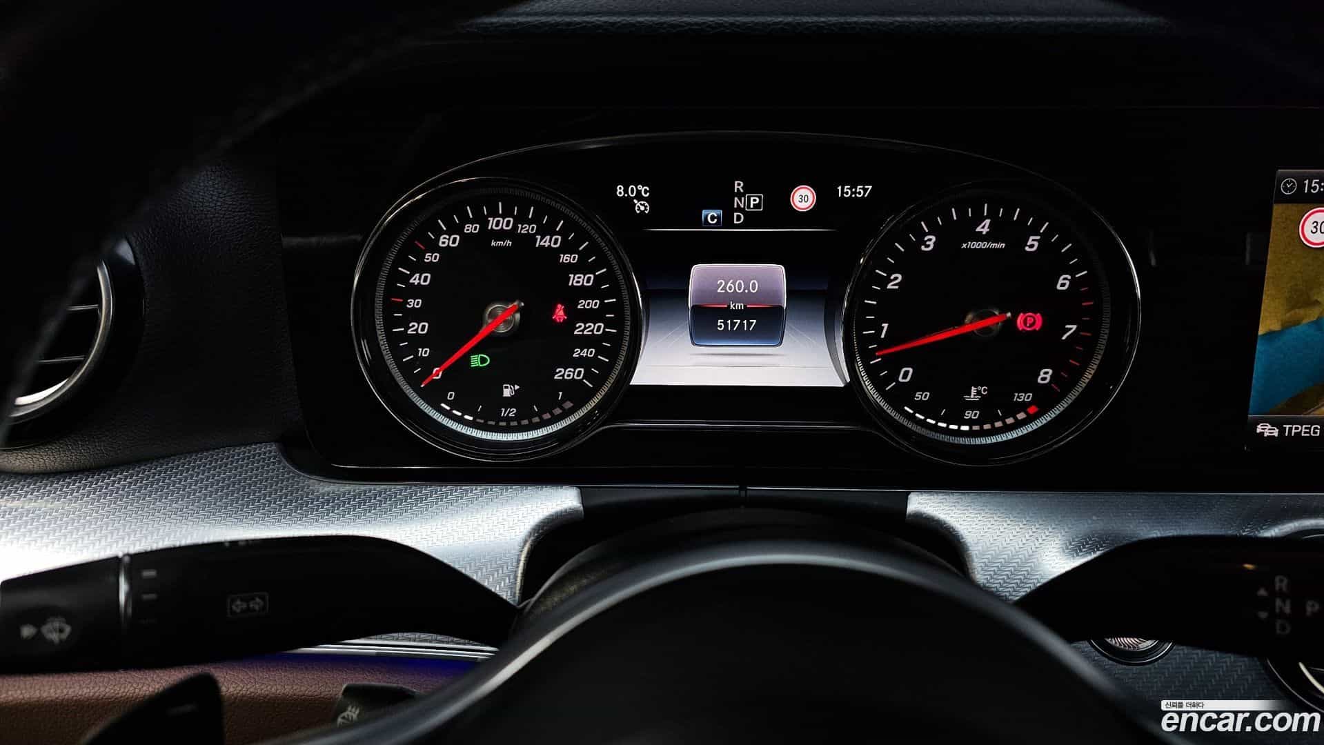 E-Class Mercedes-Benz 2019.11-INNER-8