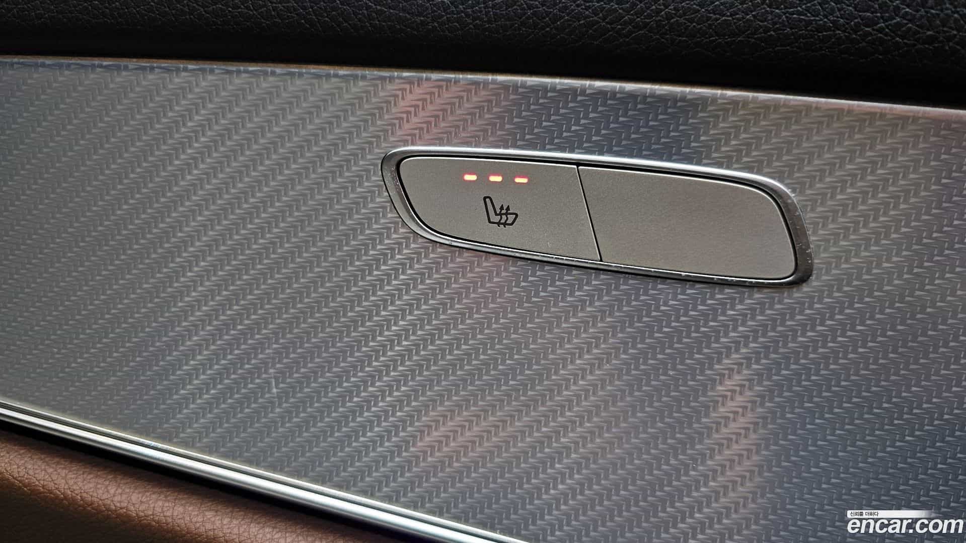 E-Class Mercedes-Benz 2019.11-OPTION-22