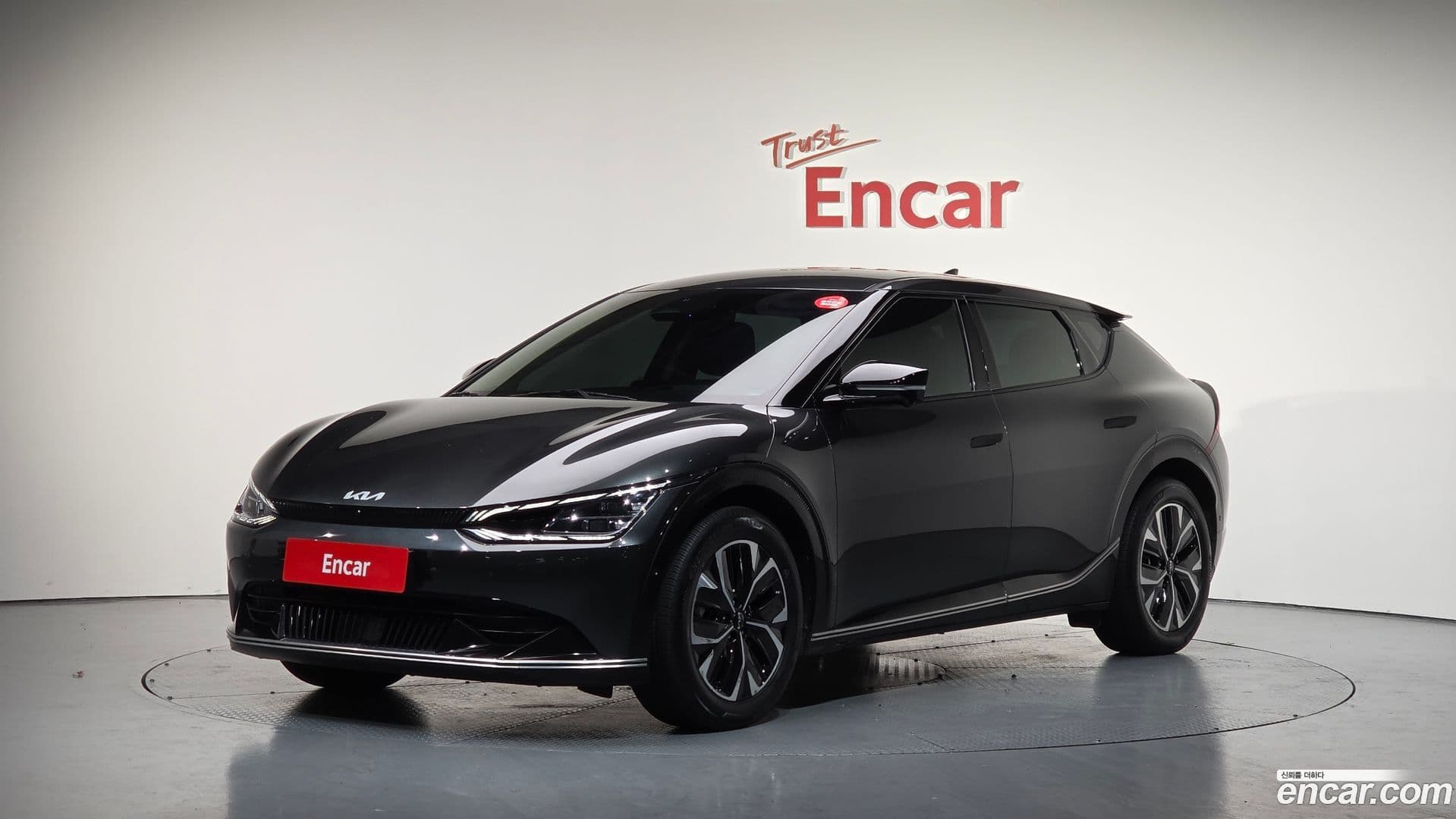 Main__Slider__Photo:EV6 Kia 2022.8-0