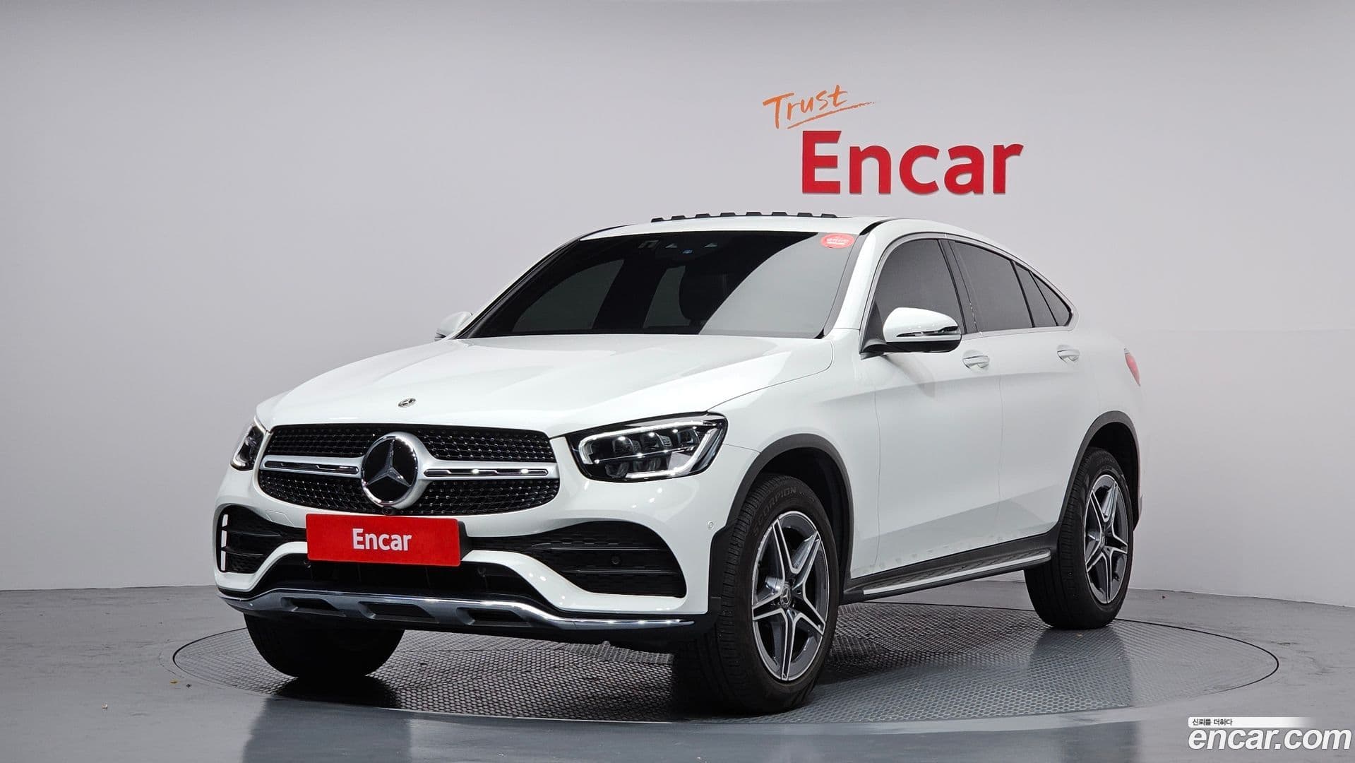 Main__Slider__Photo:GLC-Class Mercedes-Benz 2023.2-0