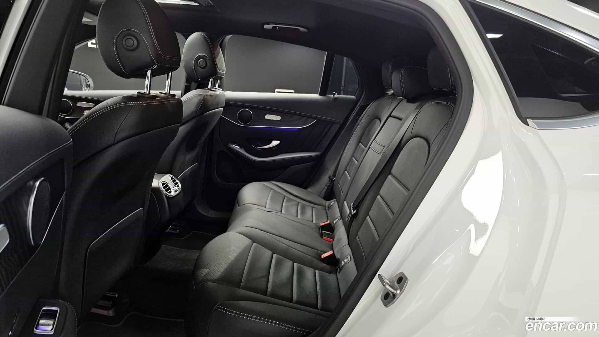 GLC-Class Mercedes-Benz 2023.2-OPTION-16