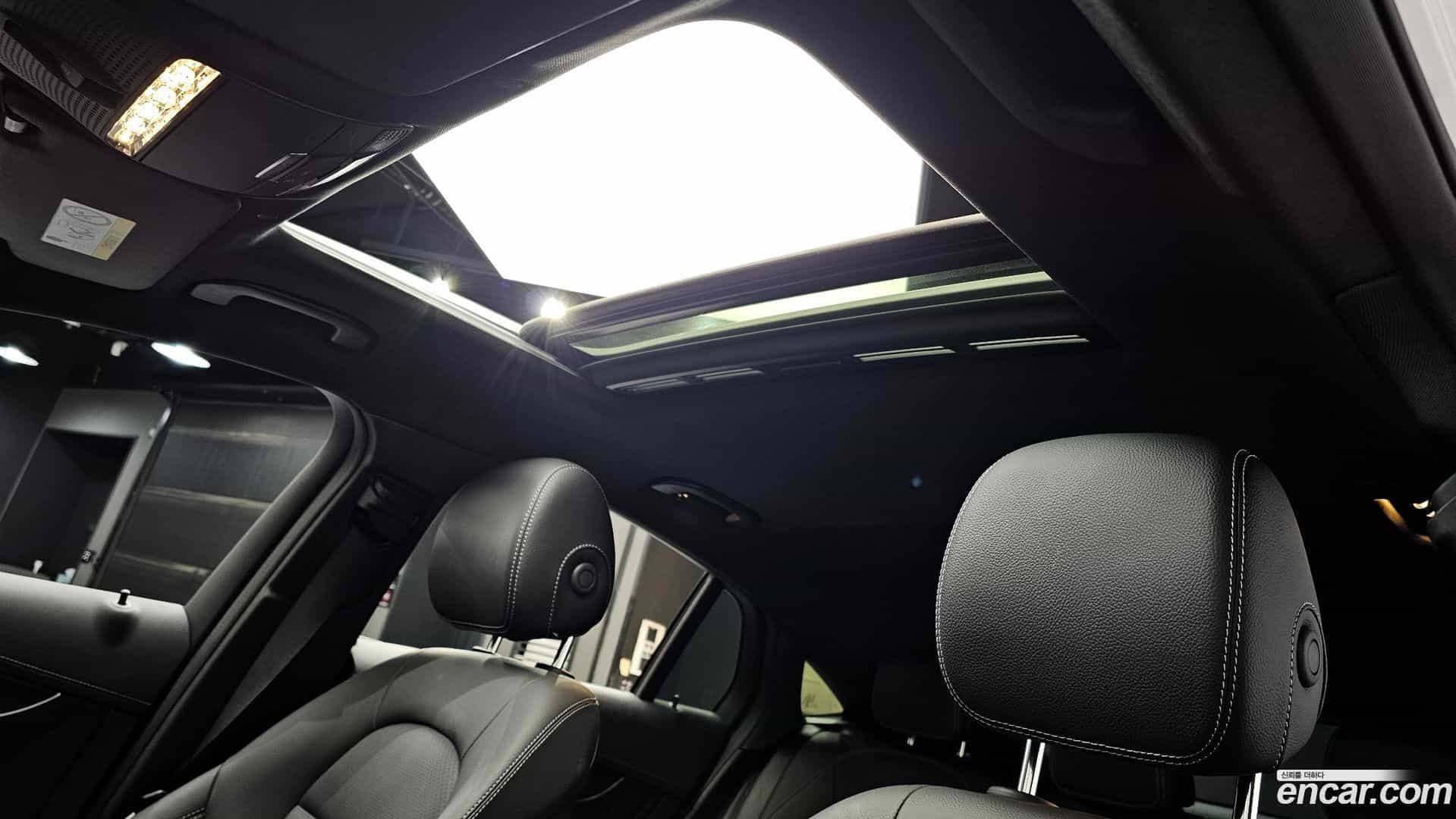 GLC-Class Mercedes-Benz 2023.2-OPTION-21