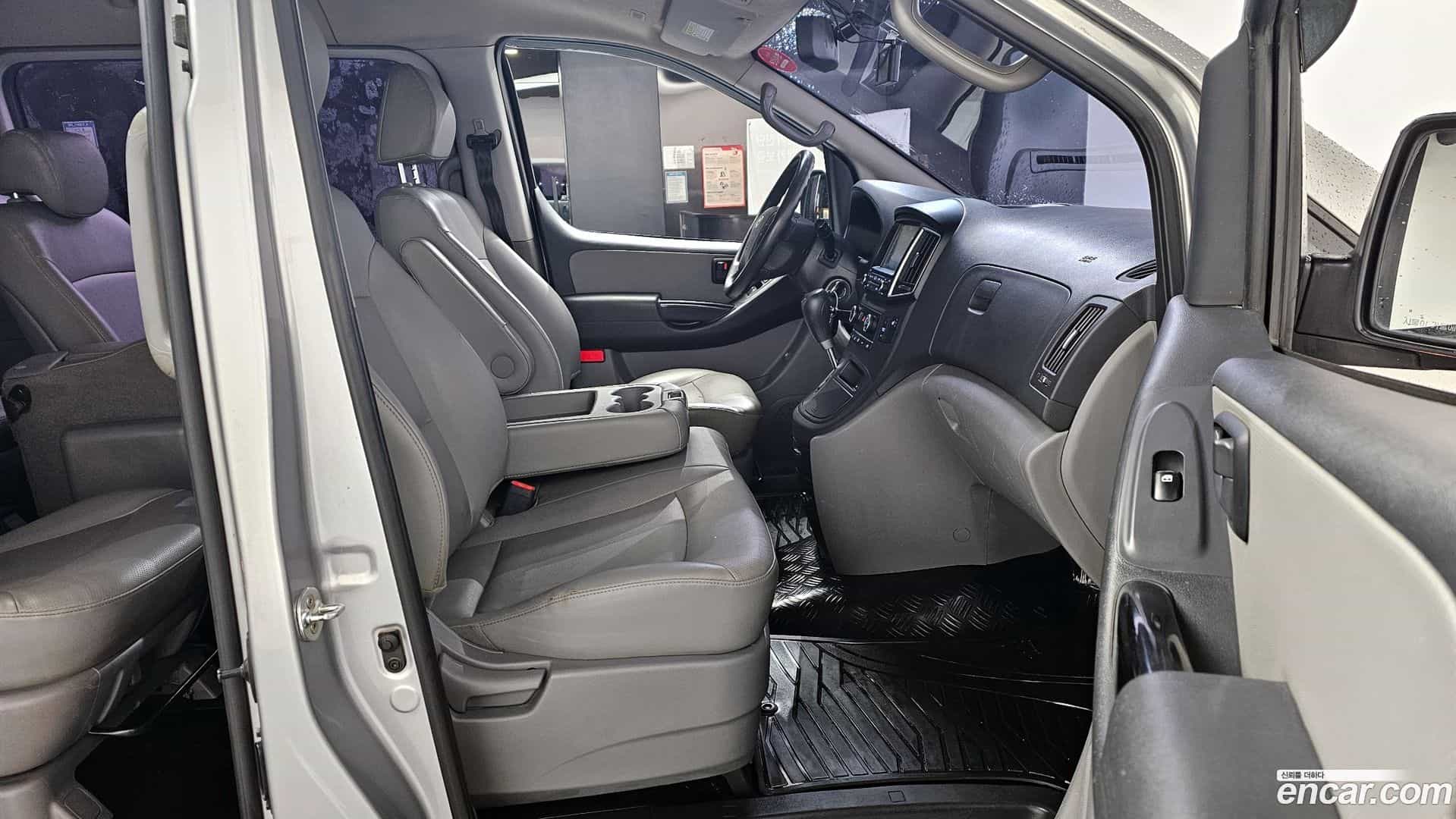 Starex Hyundai 2016.6-INNER-10