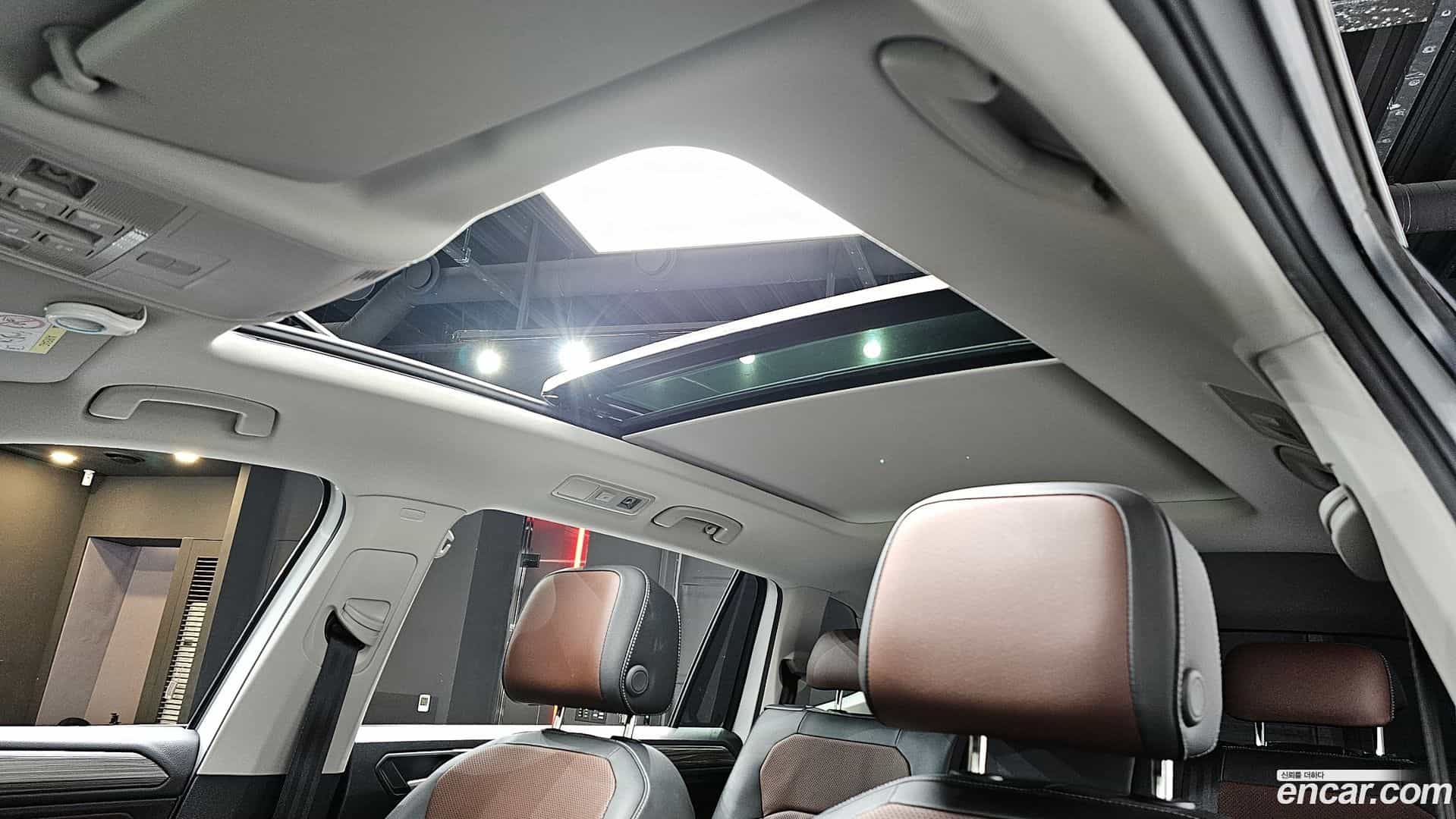 Tiguan Volkswagen 2022.10-OPTION-023