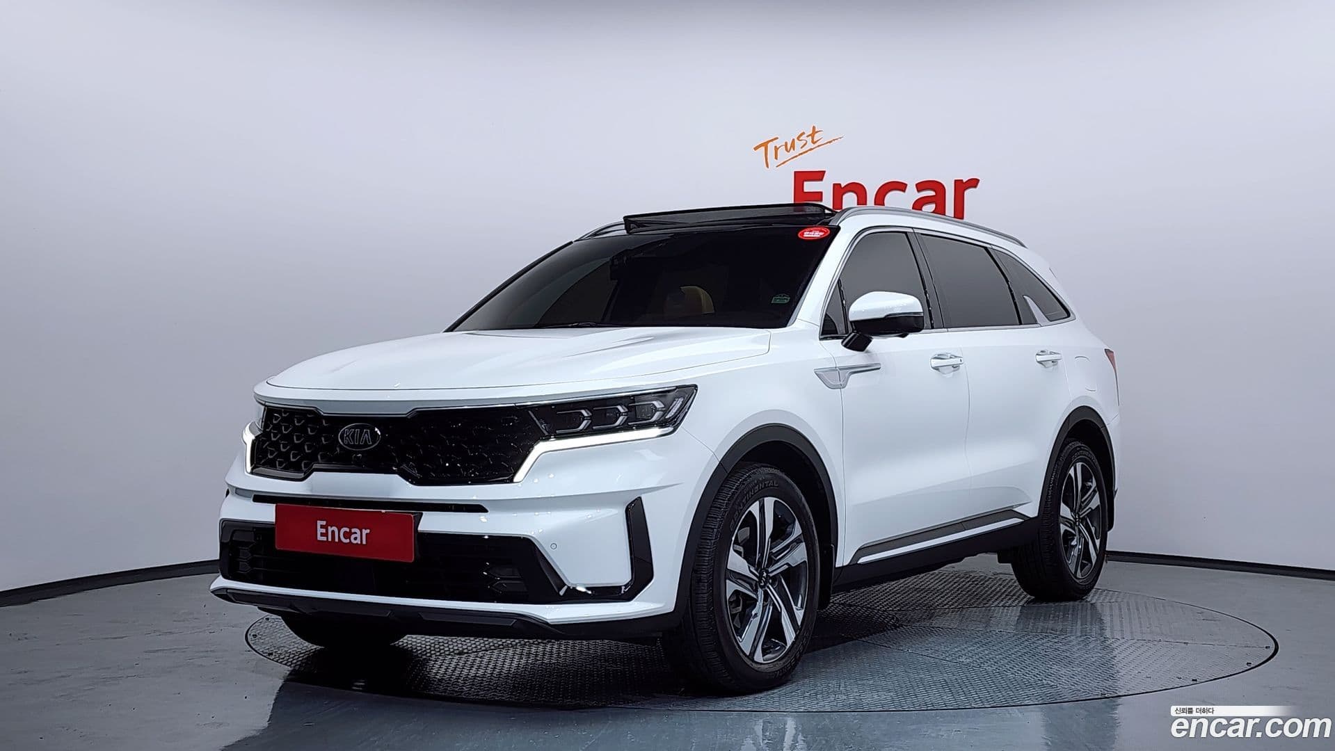 Main__Slider__Photo:Sorento Kia 2020.8-0