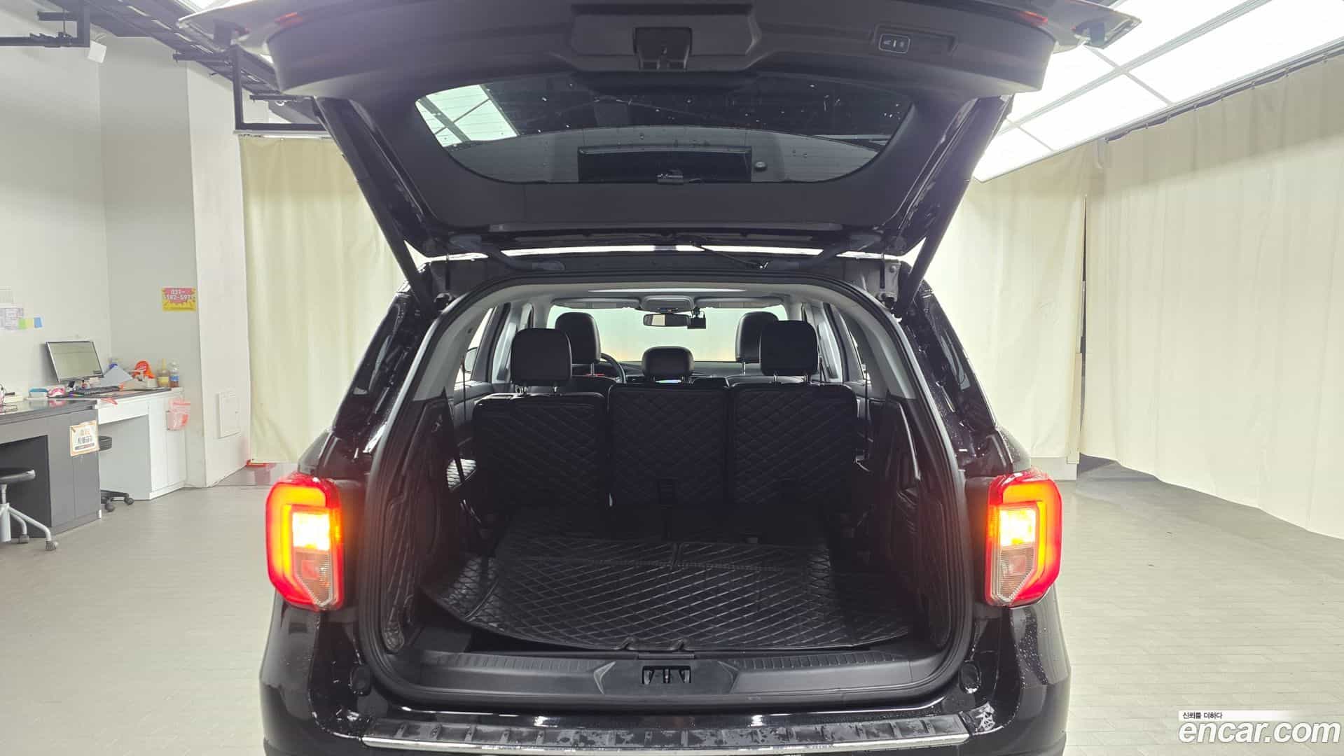 Explorer Ford 2021.11-OPTION-024