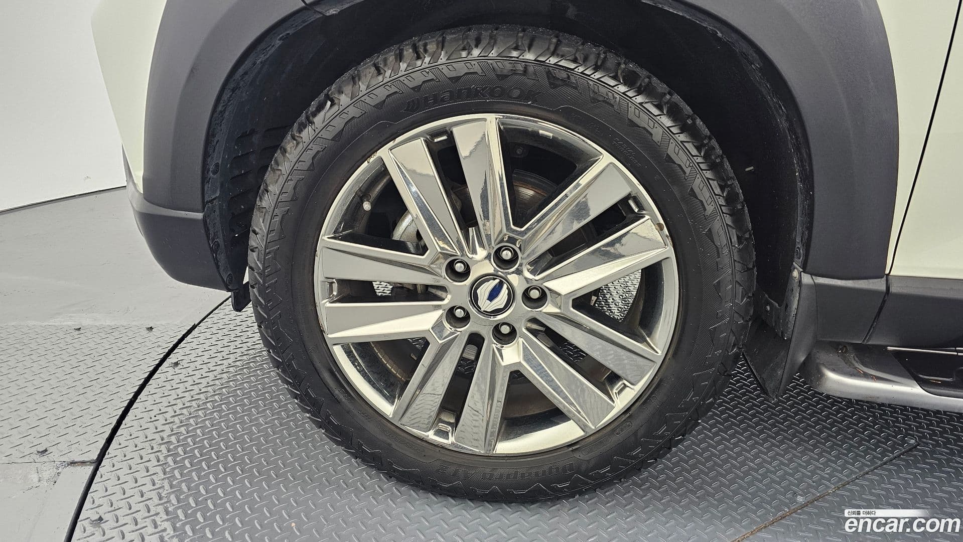 Main__Slider__Photo:Rexton KG Mobility 2019.8-4