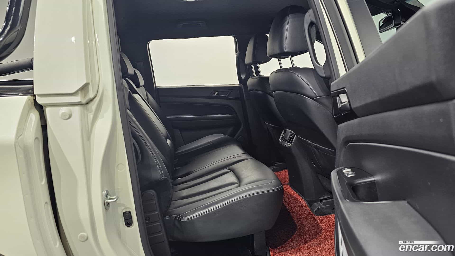 Rexton KG Mobility 2019.8-OPTION-016