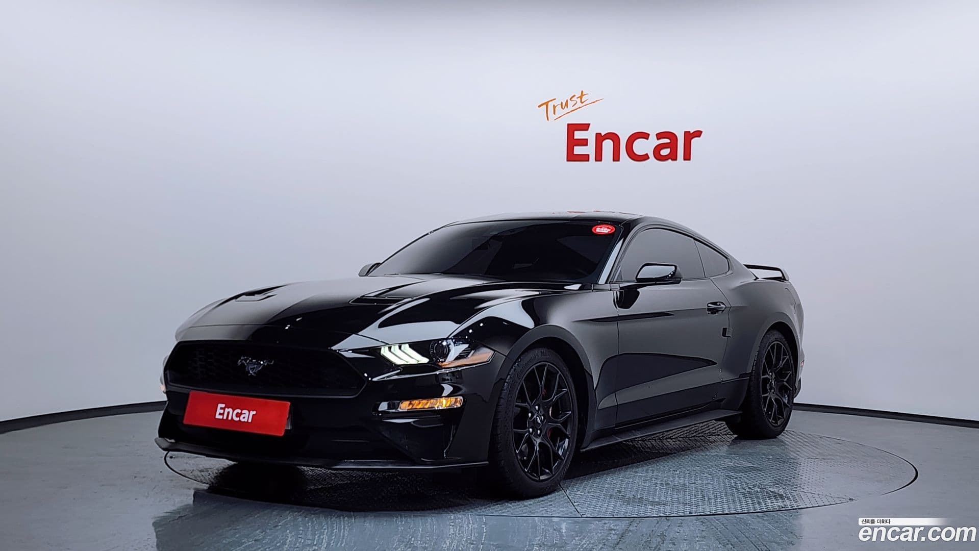 Main__Slider__Photo:Mustang Ford 2018.7-0