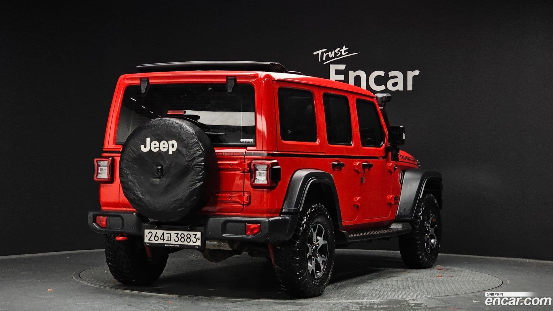 Main__Slider__Photo:Wrangler Jeep 2020.4-0