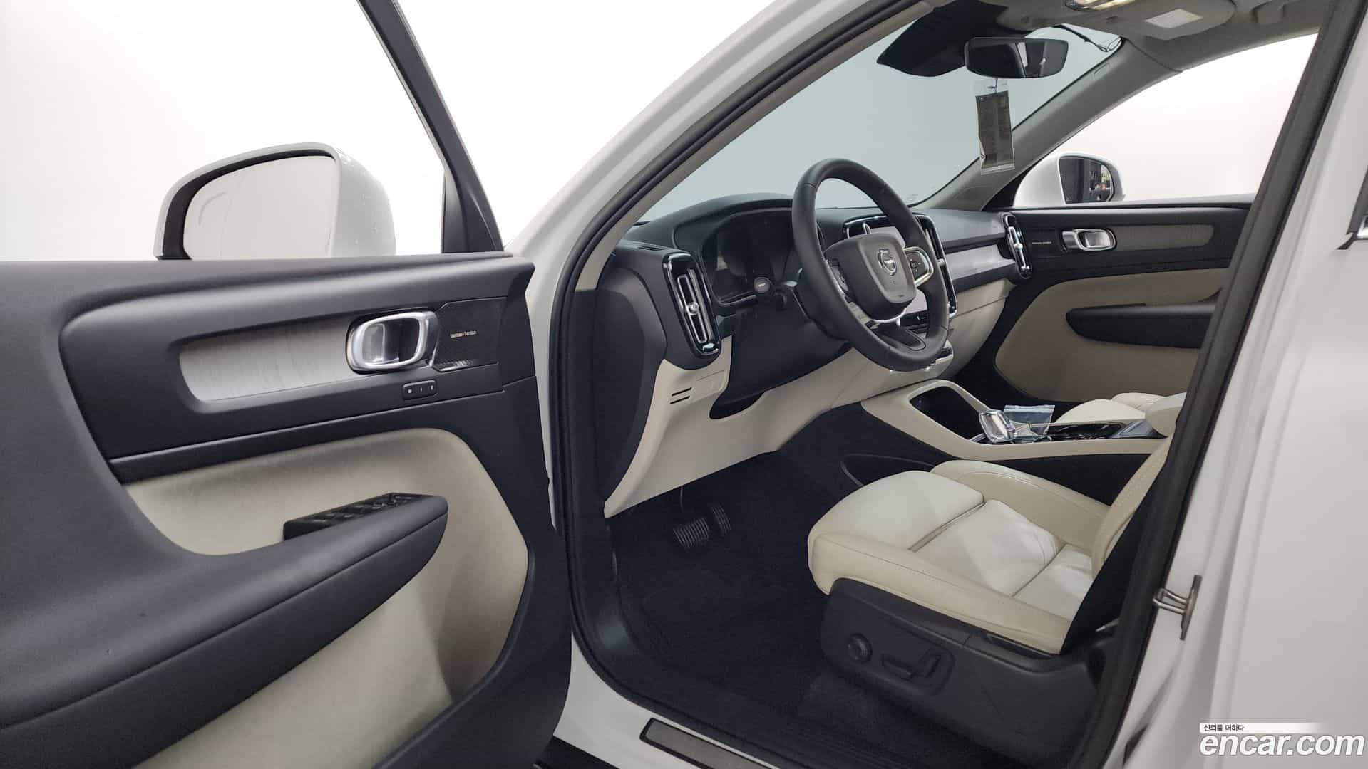 XC40 Volvo 2023.2-INNER-010