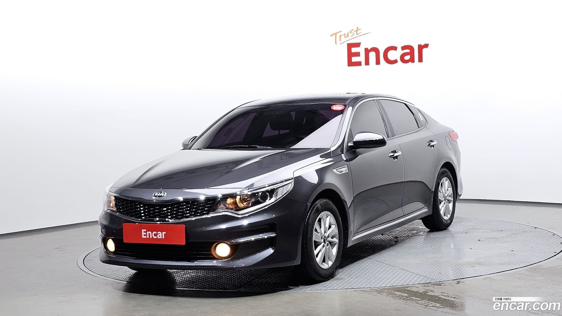 Main__Slider__Photo:K5 Kia 2016.2-0