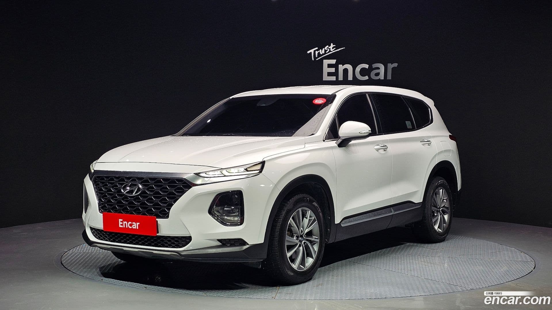 Main__Slider__Photo:Santafe Hyundai 2019.10-0