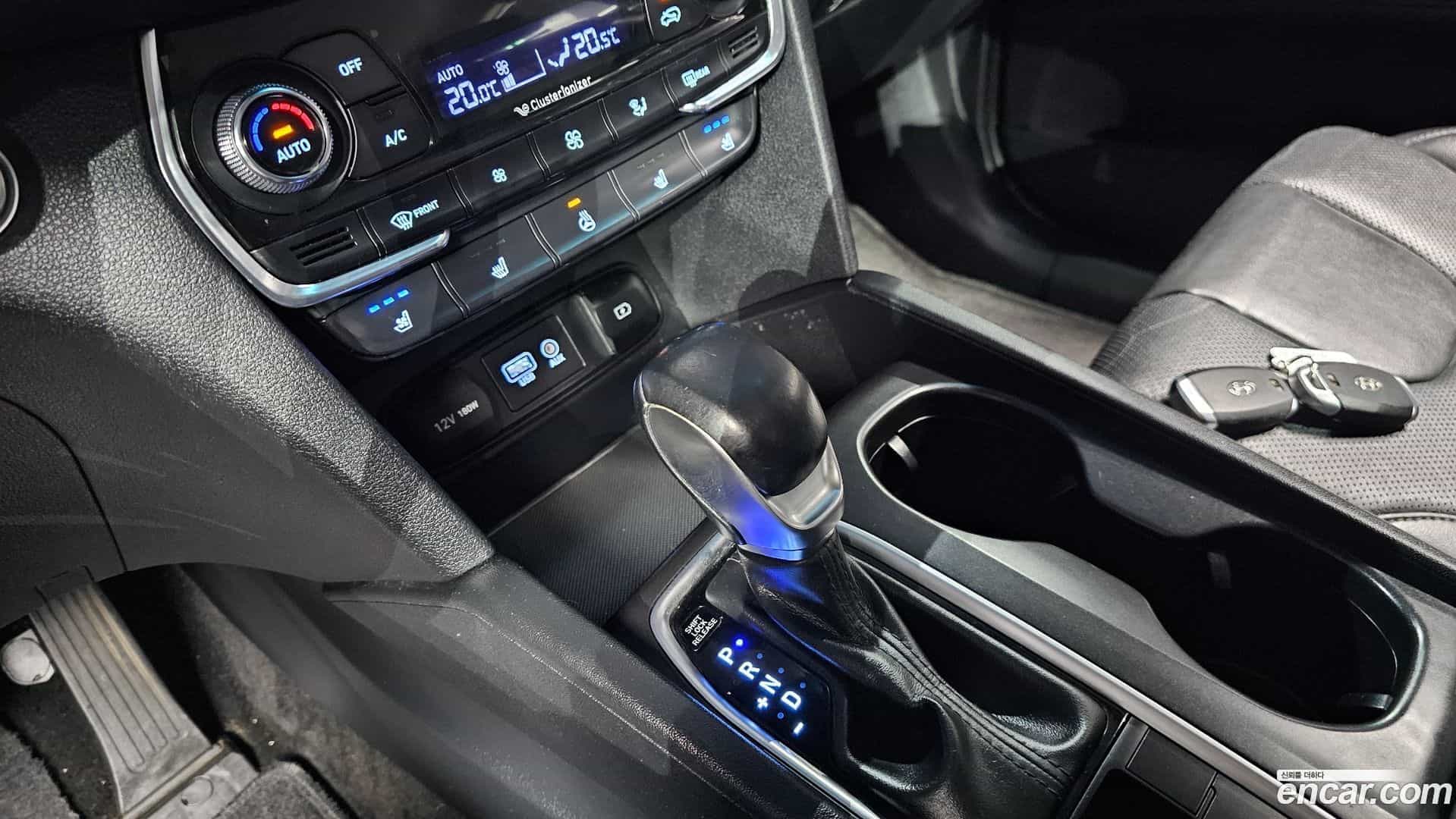 Santafe Hyundai 2019.10-INNER-009