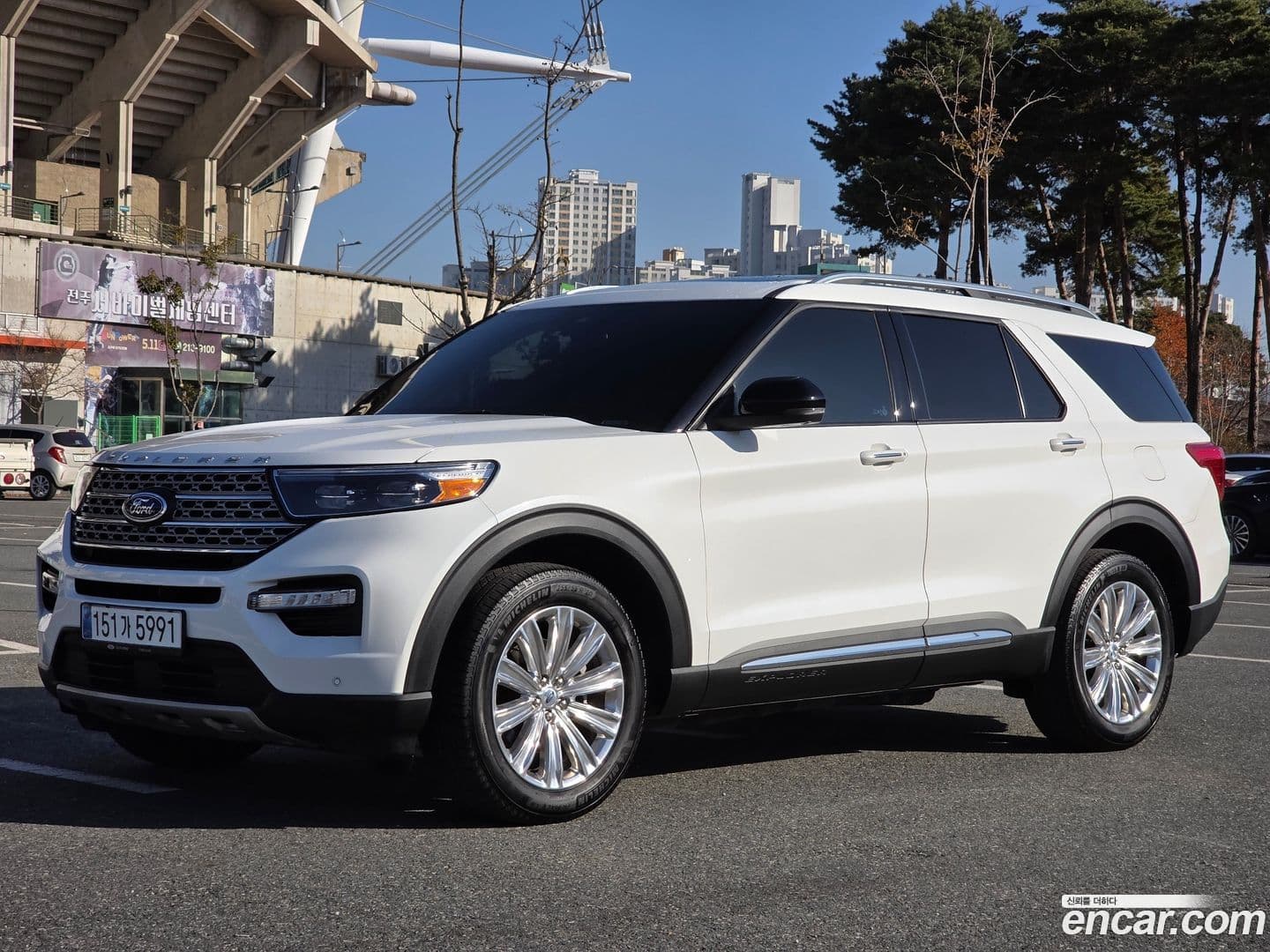 Main__Slider__Photo:Explorer Ford 2023.11-0