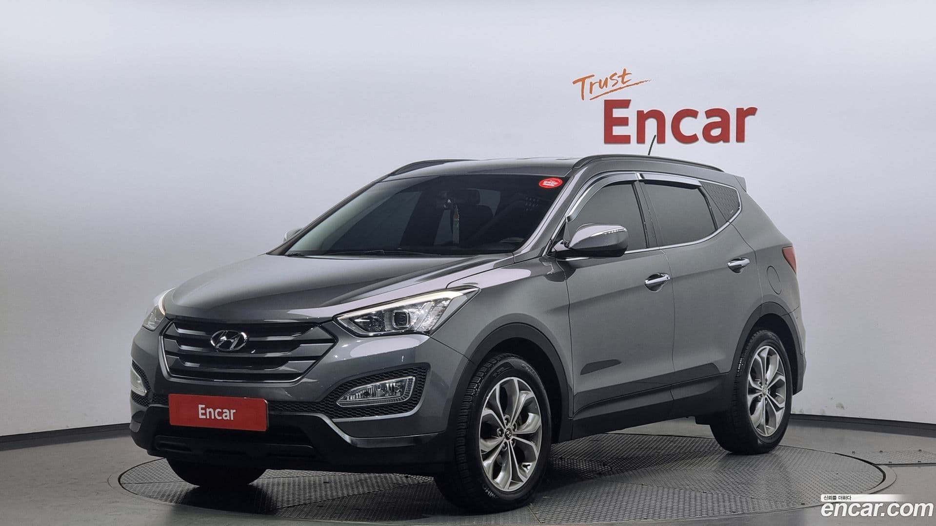 Main__Slider__Photo:Santafe Hyundai 2013.1-0