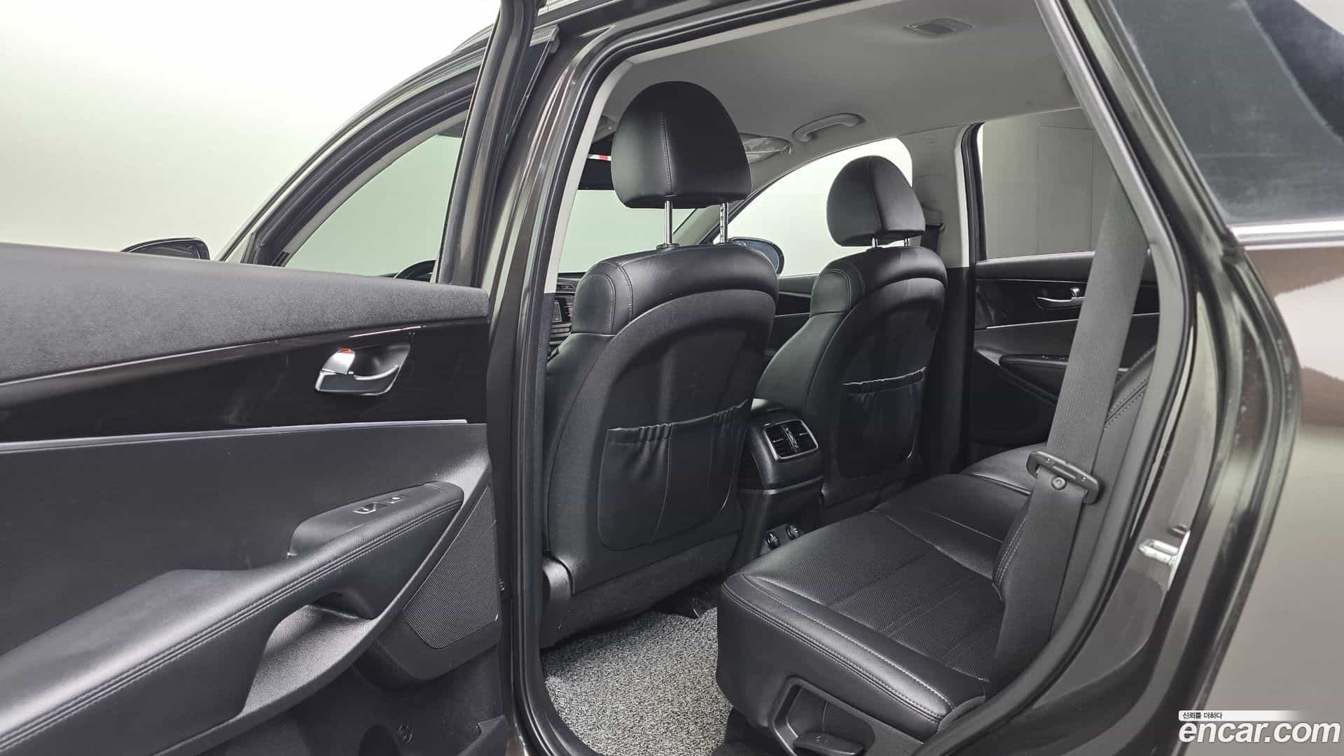 Sorento Kia 2018.6-OPTION-021