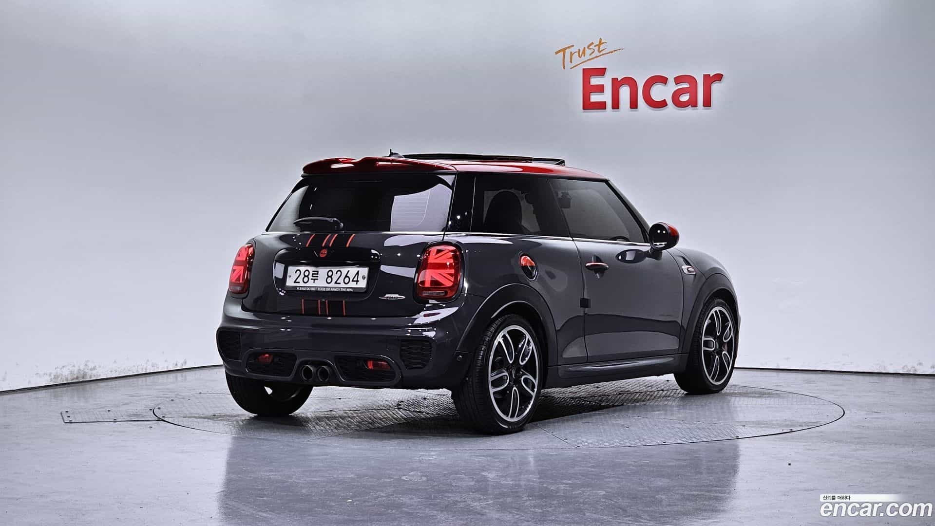 Cooper Mini 2015.11-OUTER-002