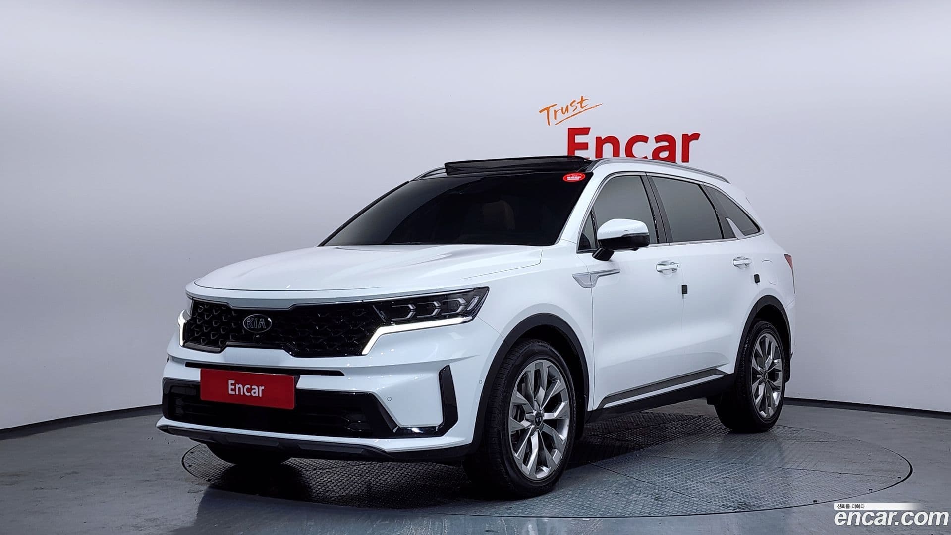 Main__Slider__Photo:Sorento Kia 2021.5-0
