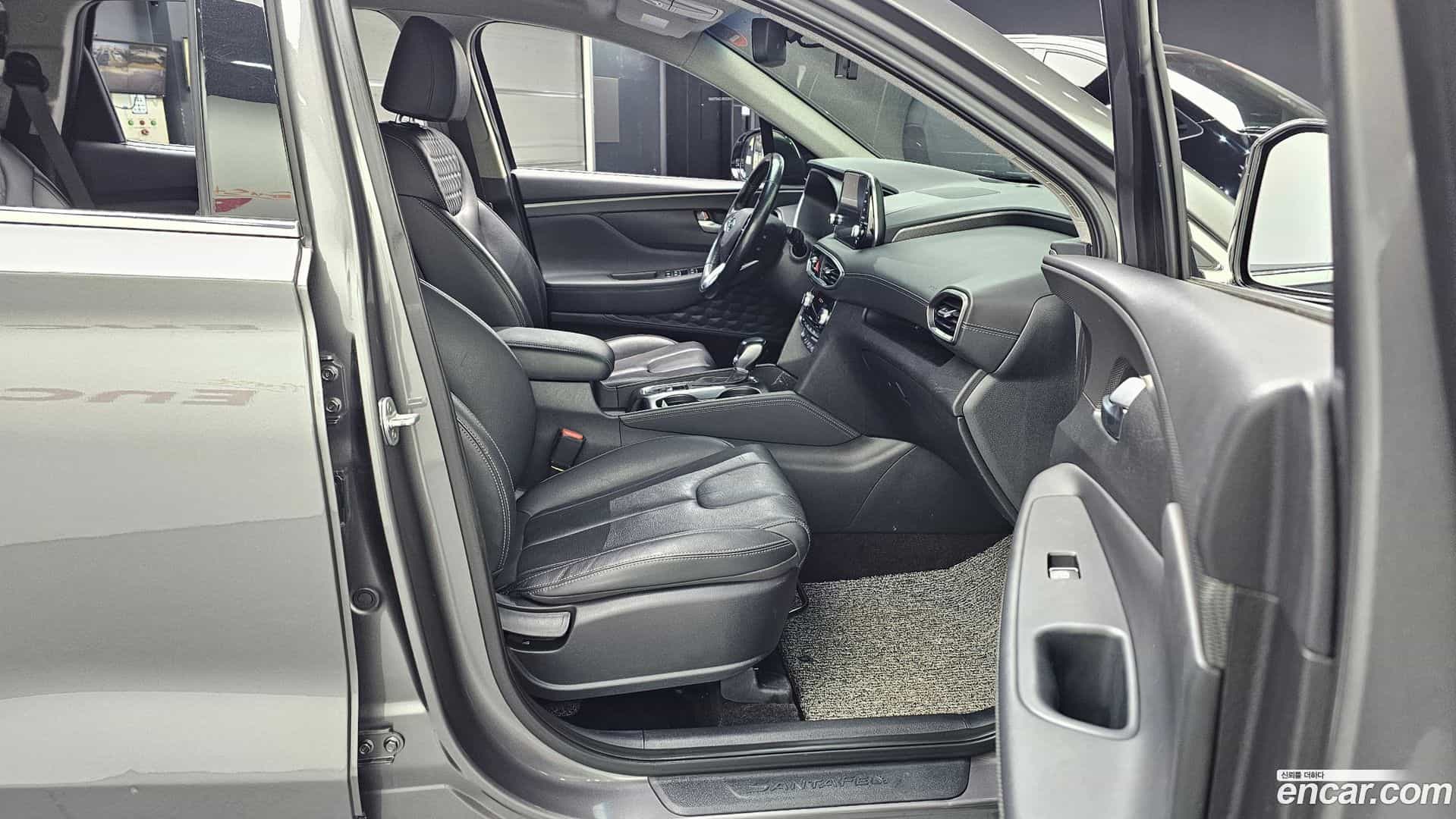 Santafe Hyundai 2019.9-OPTION-015