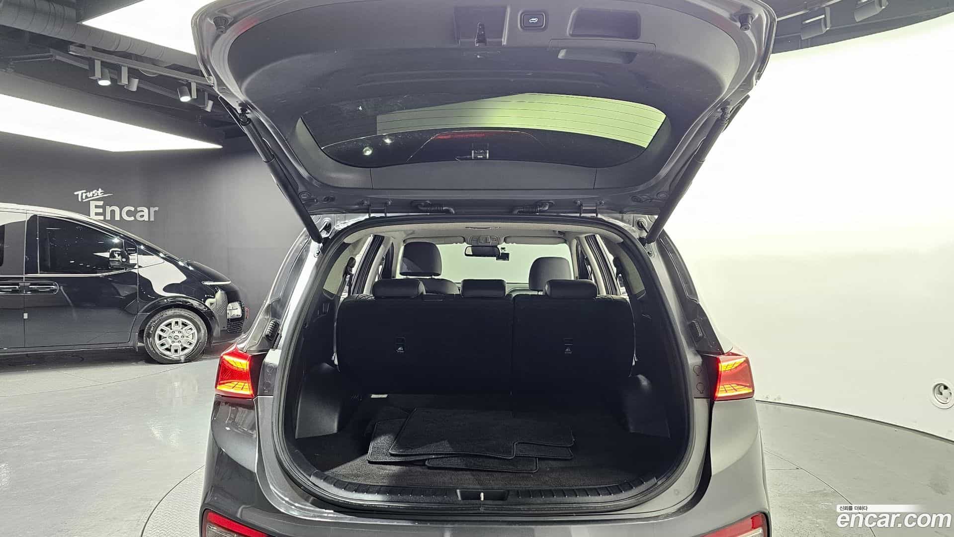 Santafe Hyundai 2019.9-OPTION-024