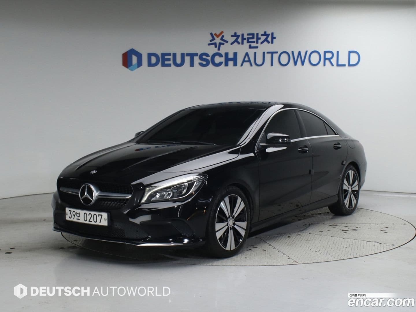 Main__Slider__Photo:CLA-Class Mercedes-Benz 2016.9-0