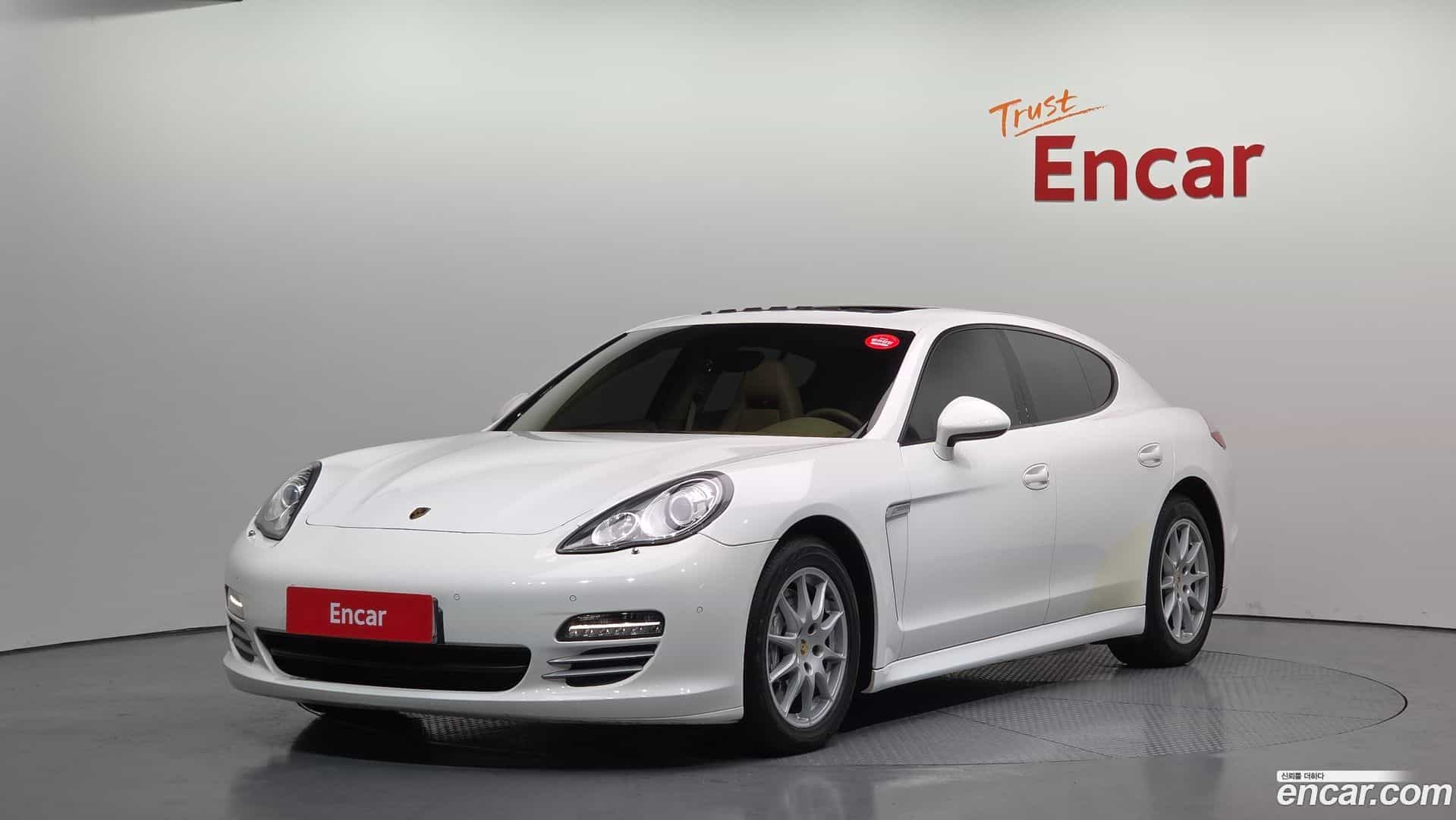 Panamera Porsche 2011.0-OUTER-001