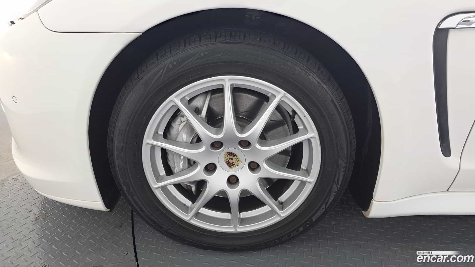 Panamera Porsche 2011.0-OUTER-005
