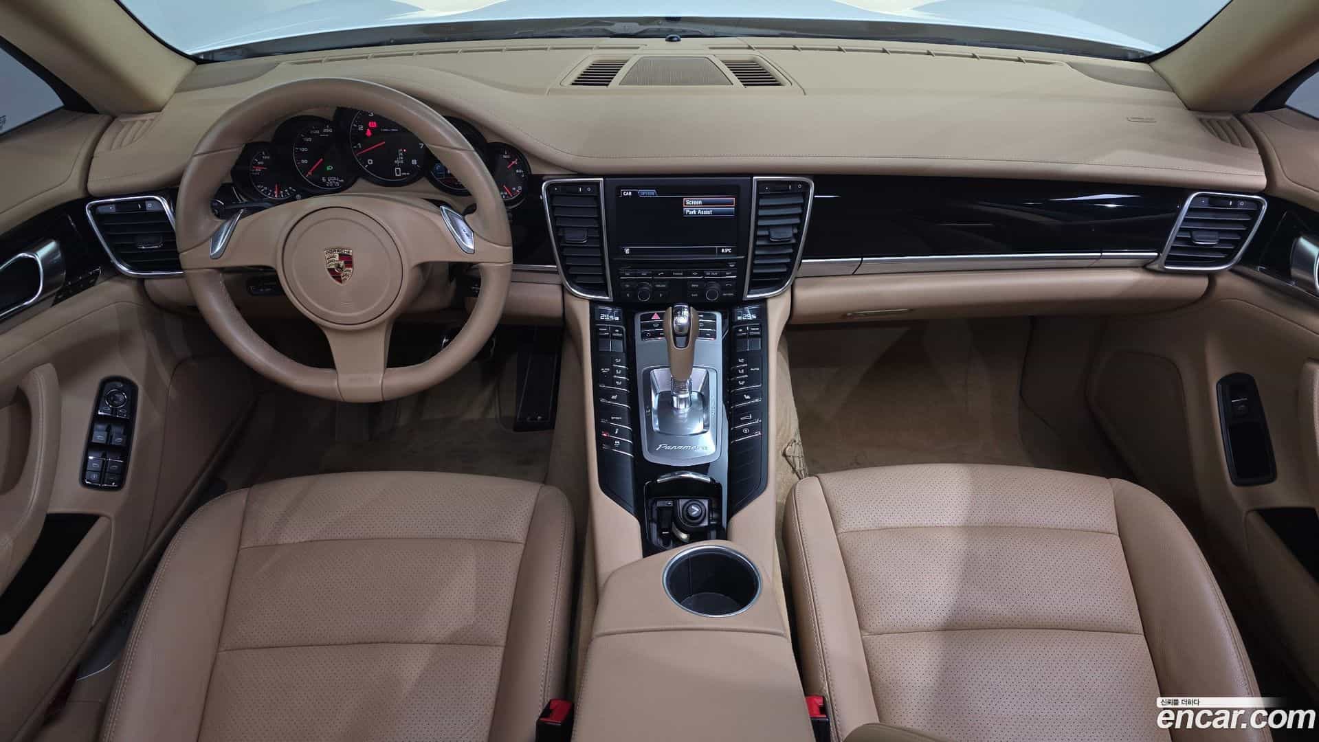 Panamera Porsche 2011.0-INNER-007