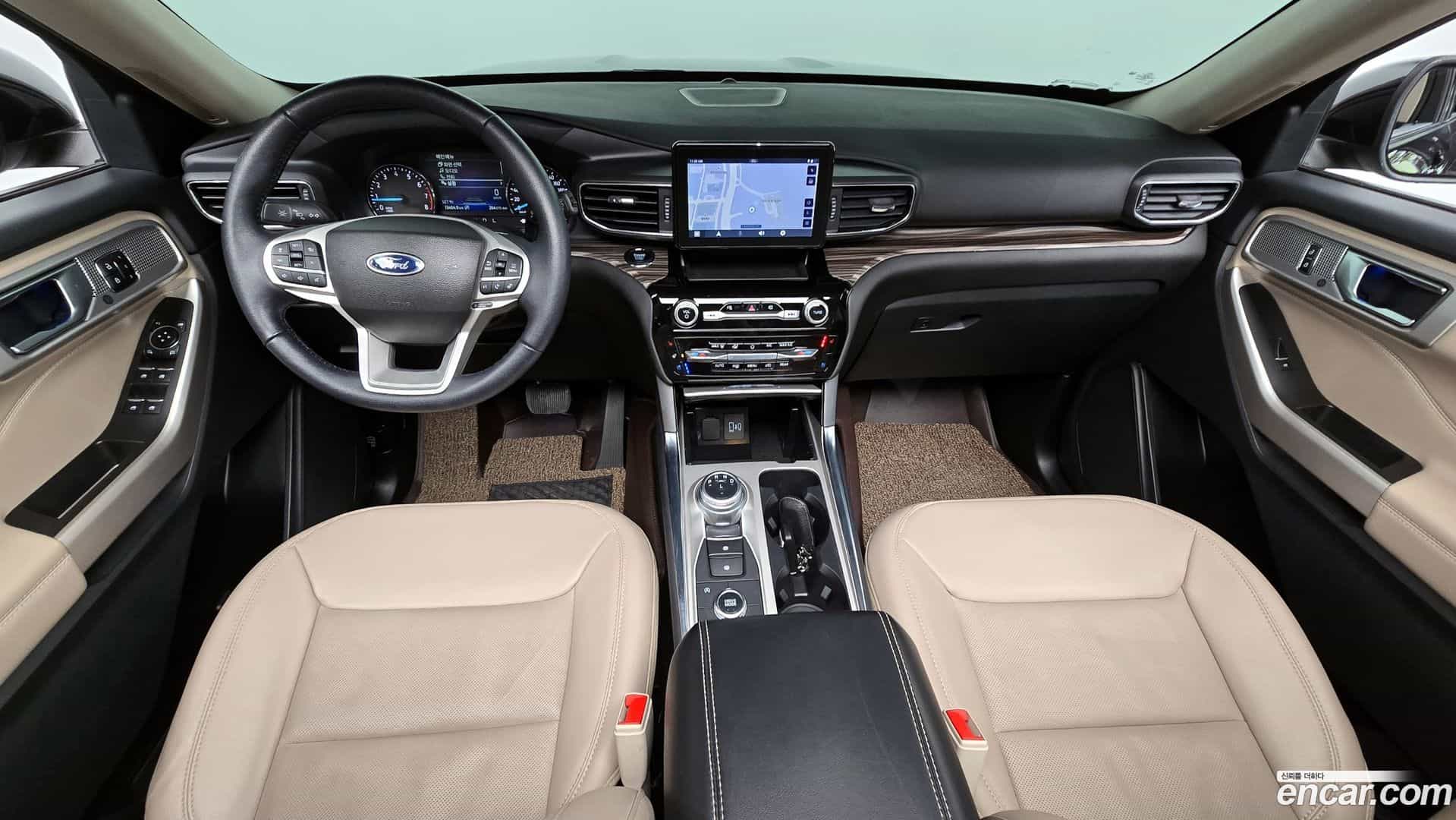 Explorer Ford 2023.11-INNER-007