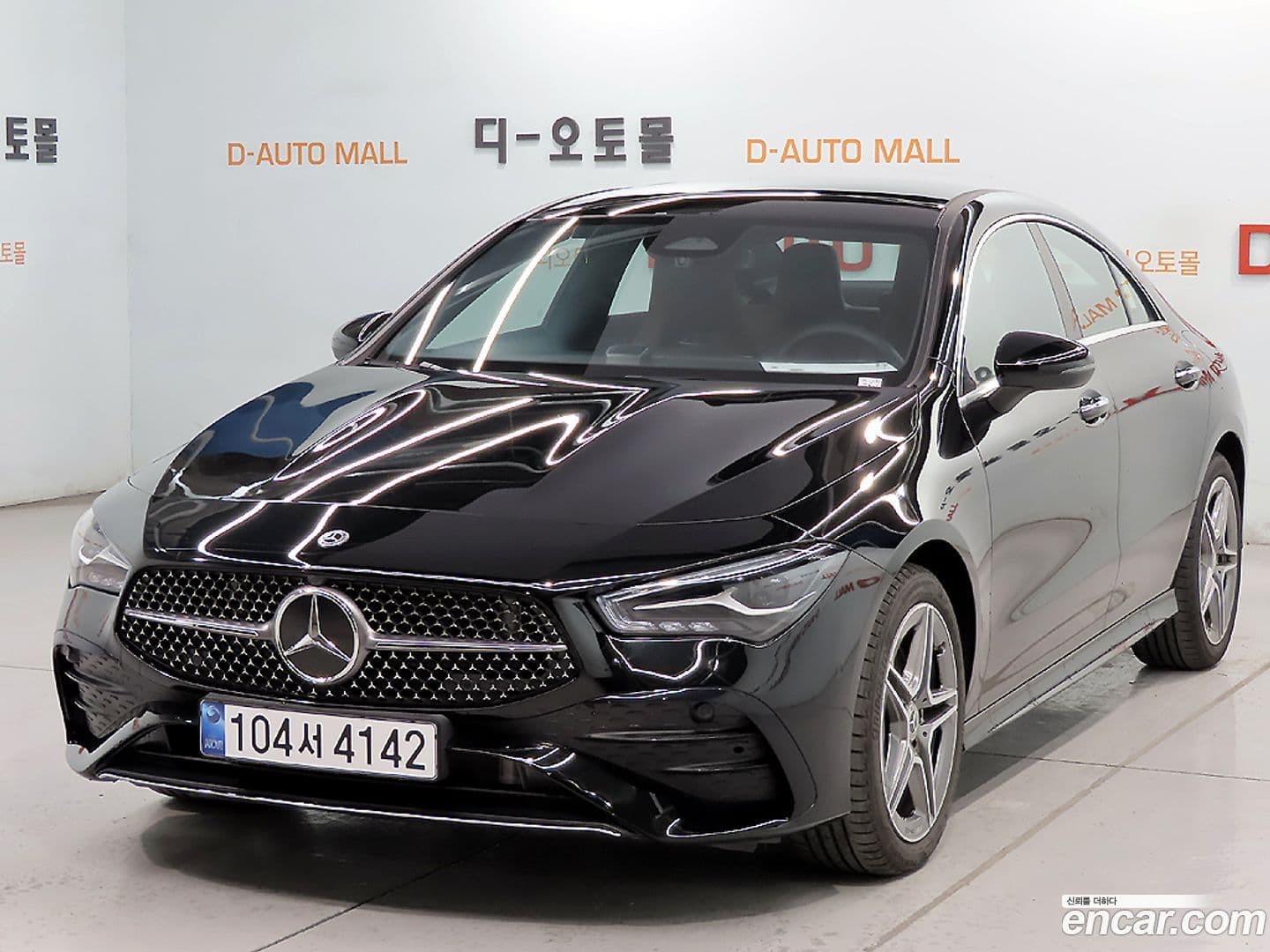 Main__Slider__Photo:CLA-Class Mercedes-Benz 2025.4-0
